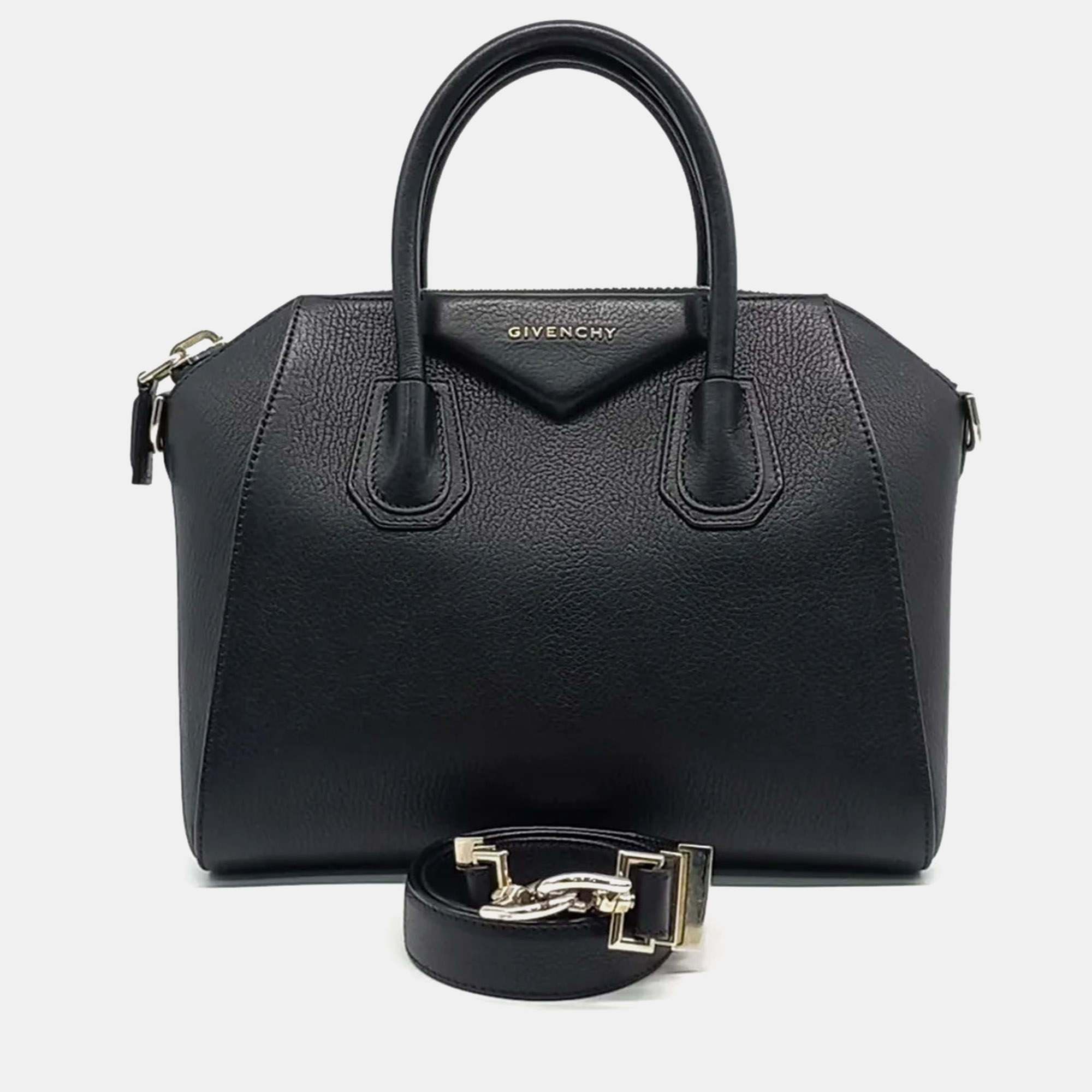 

Givenchy Black Leather Antigona Small