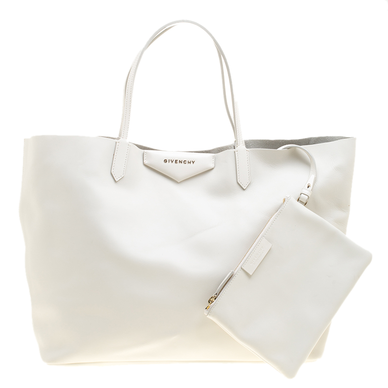 مملوكة مسبقًا Givenchy Off White Leather Large Antigona Shopping Tote