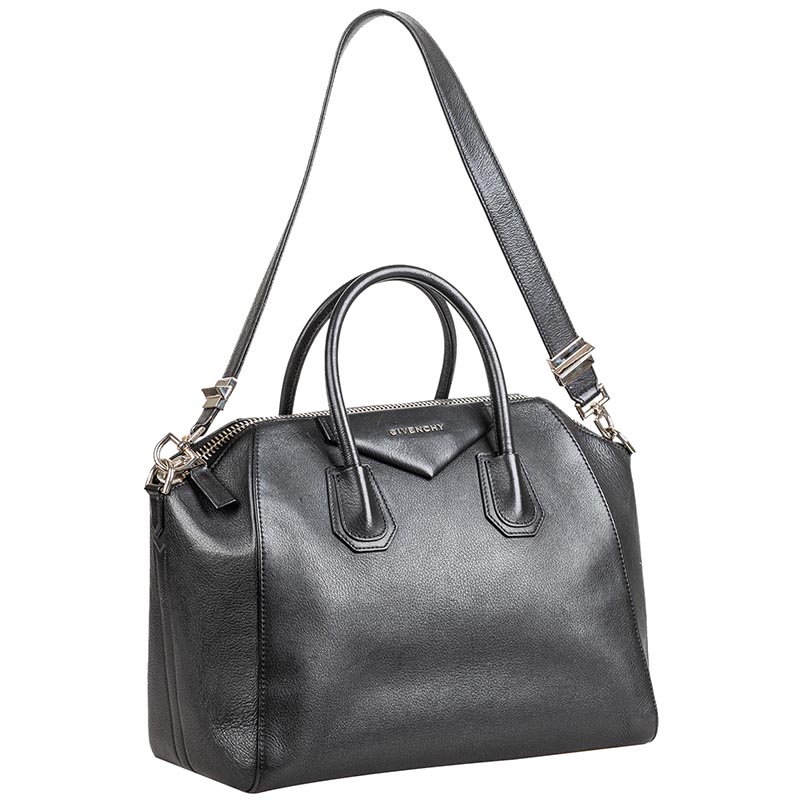 

Givenchy Black Leather Antigona Bag