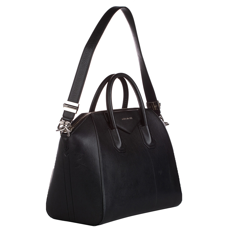 

Givenchy Black Leather Medium Antigona Bag