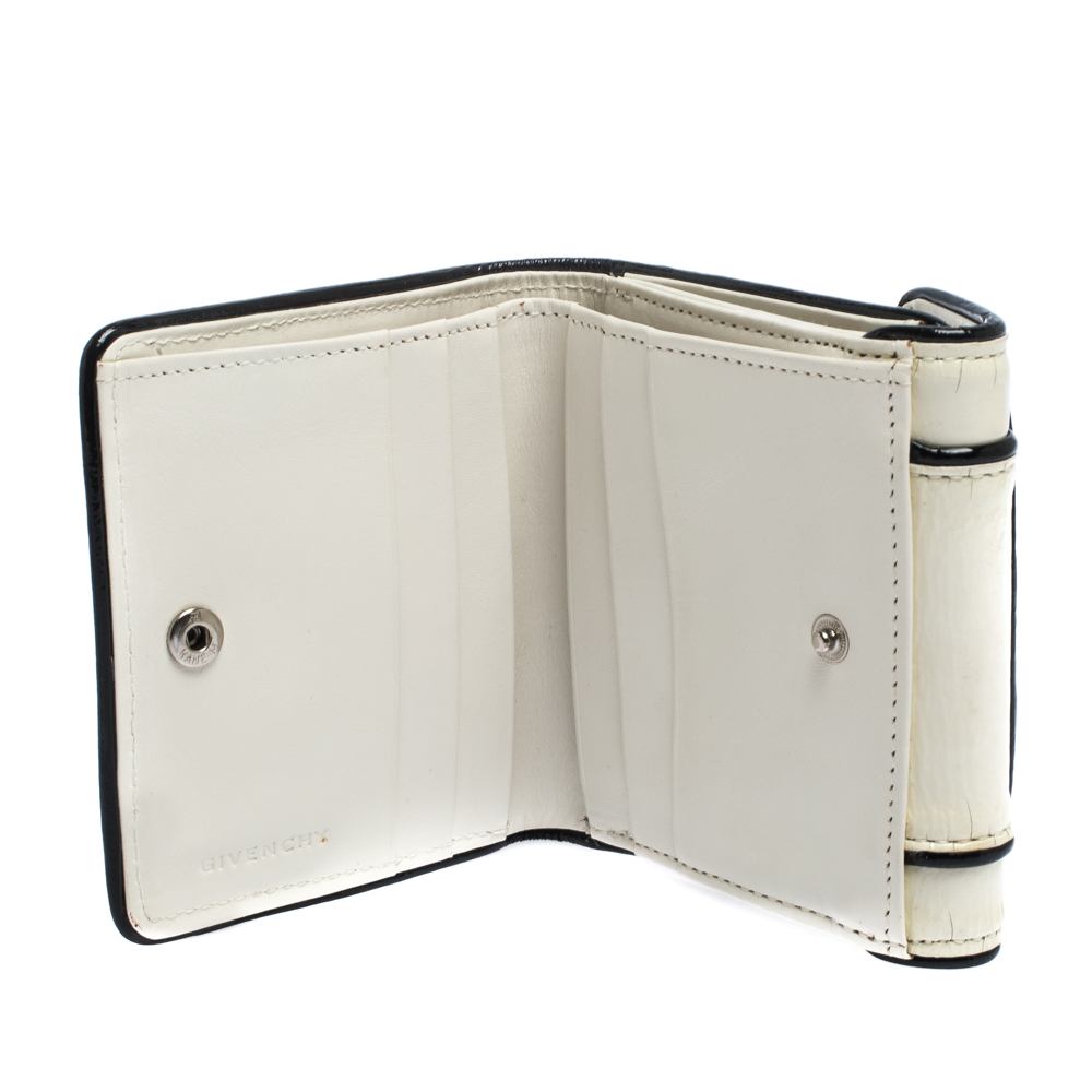 

Givenchy White Patent Leather Compact Wallet