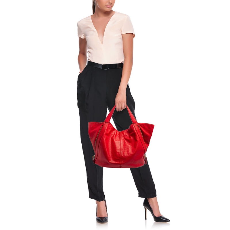 

Givenchy Red Lambskin Tinhan Shopper Tote