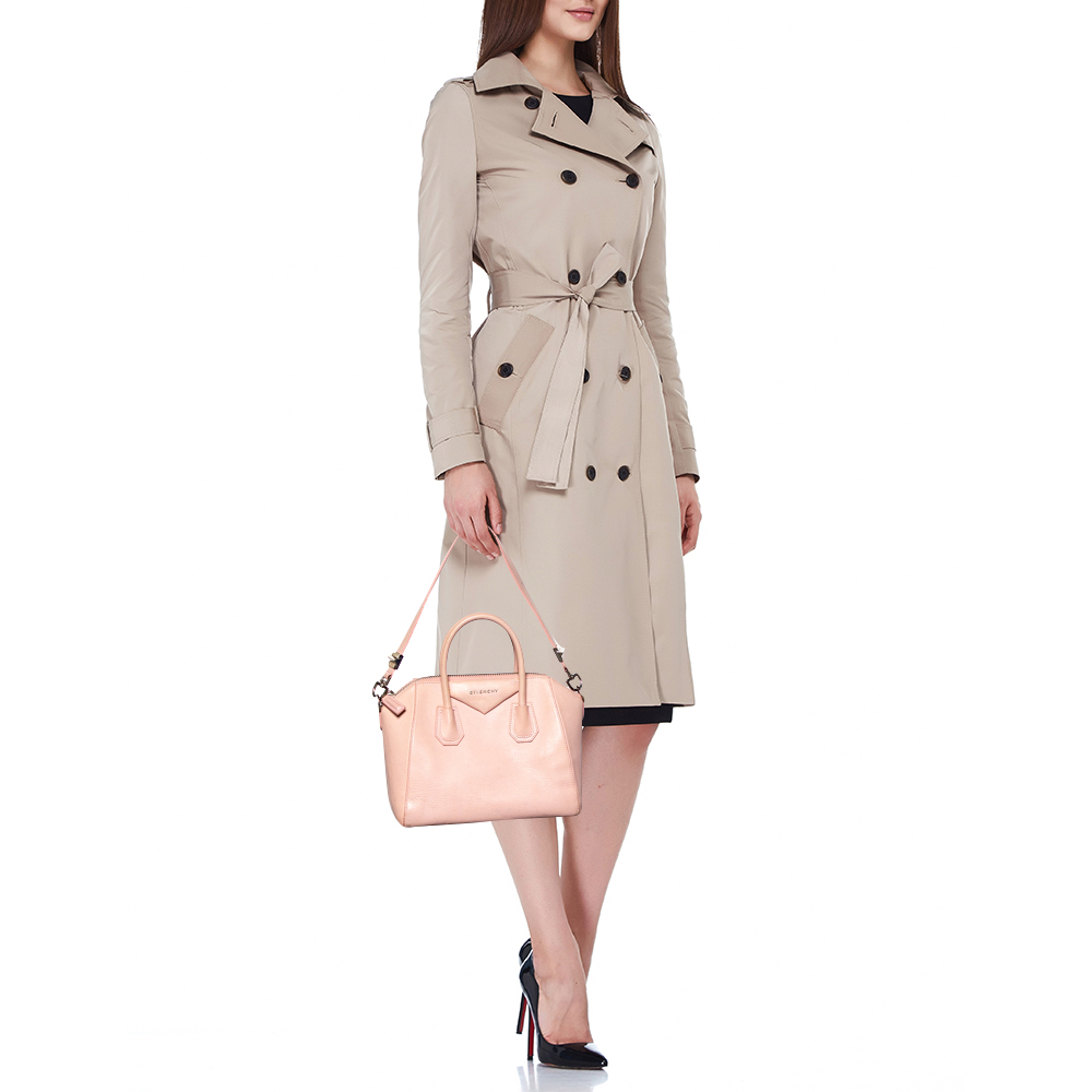 

Givenchy Light Pink Leather Small Antigona Satchel