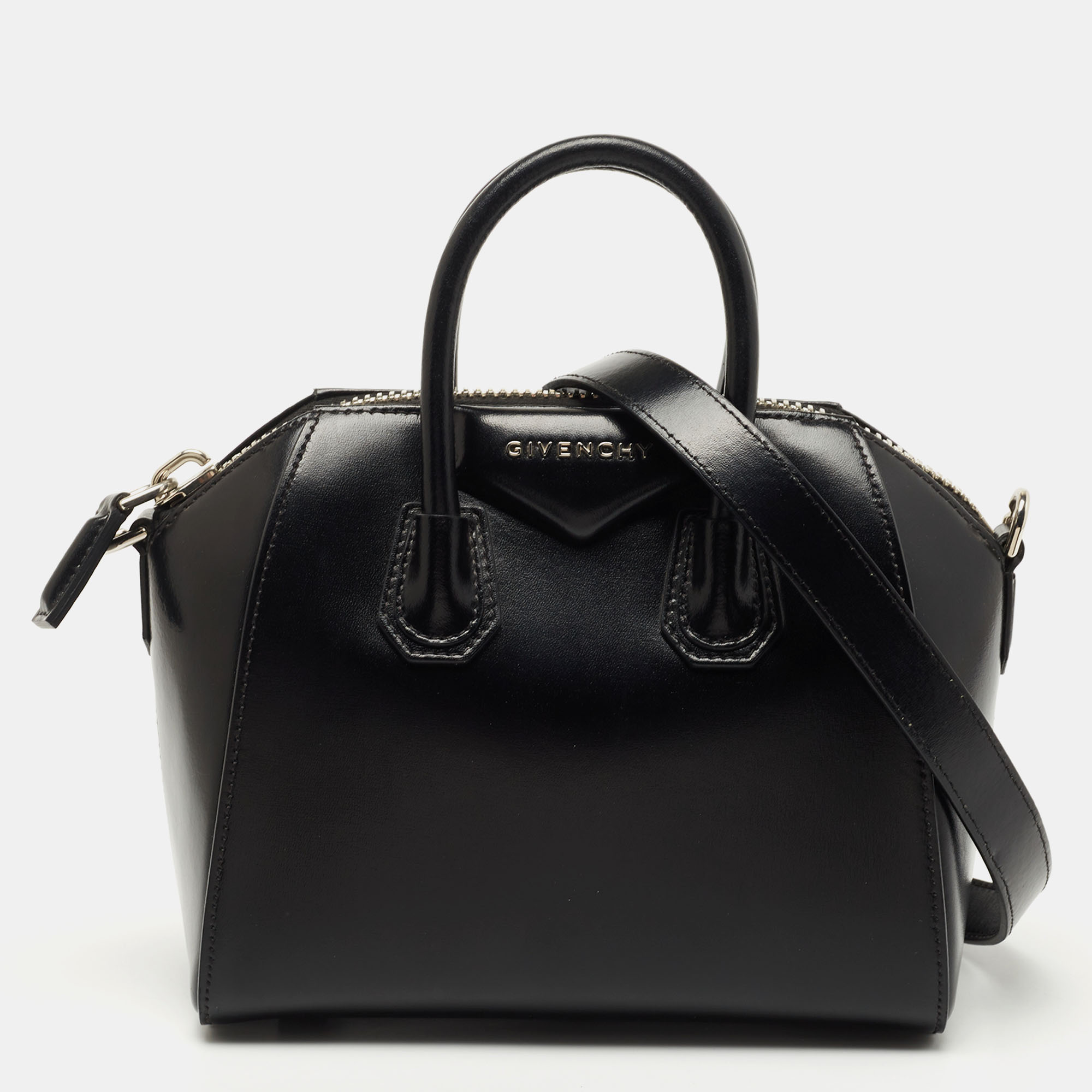 Pre-owned Givenchy Black Leather Mini Antigona Satchel