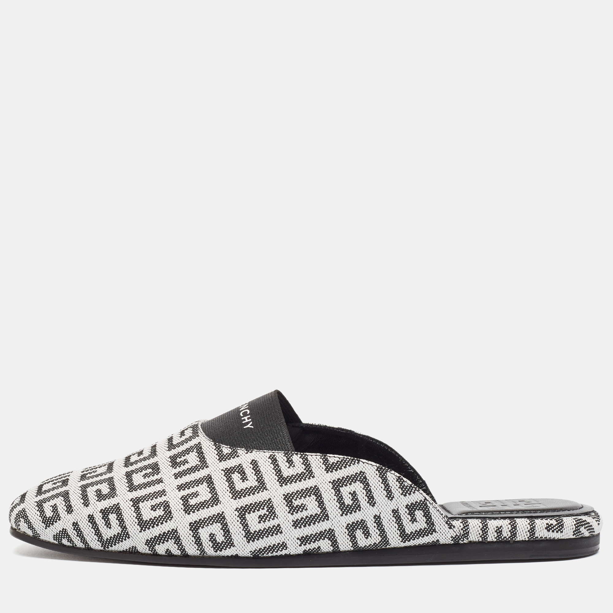 

Givenchy Black/White 4G Jacquard Bedford Flat Mules Size