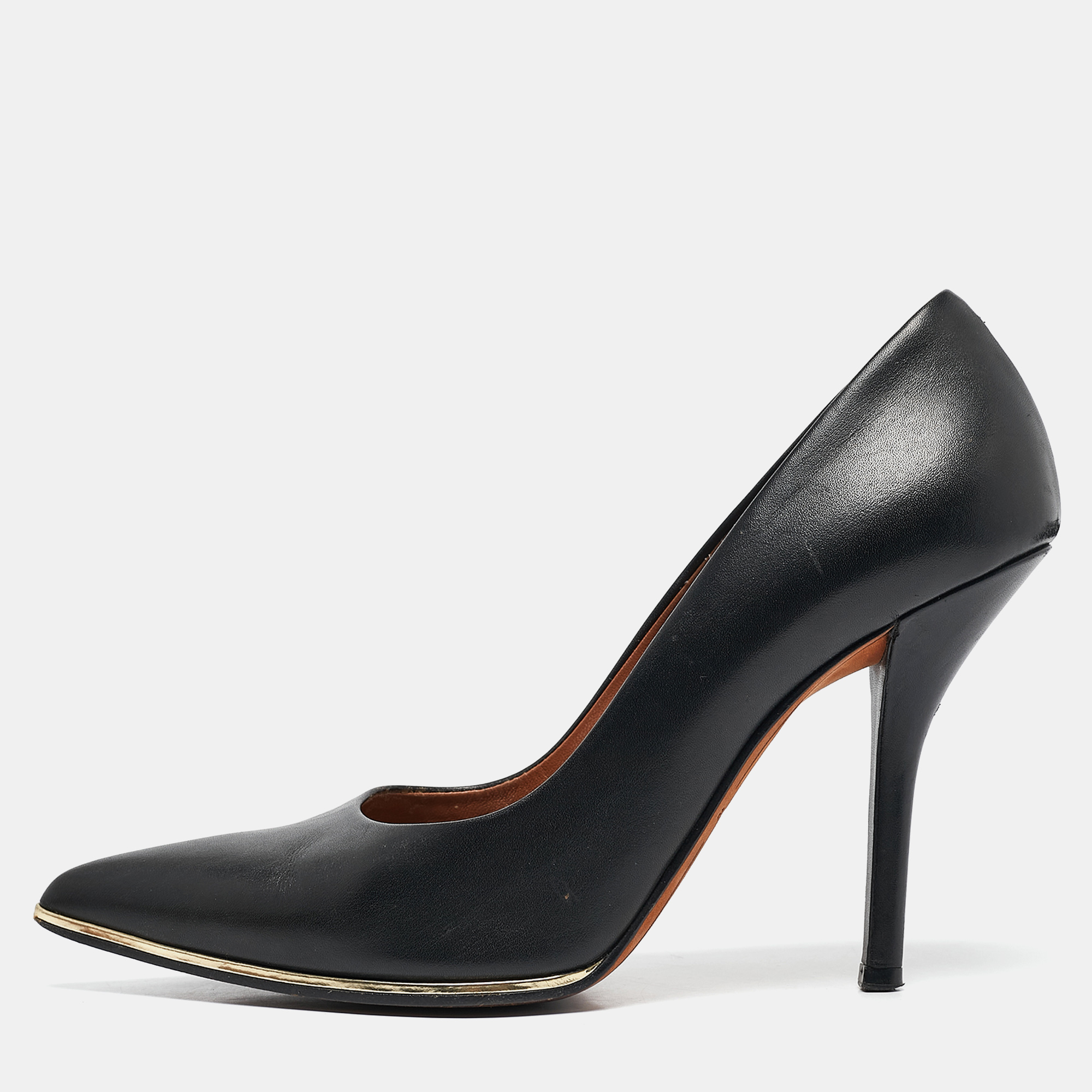 

Givenchy Black Leather Lia Pumps Size