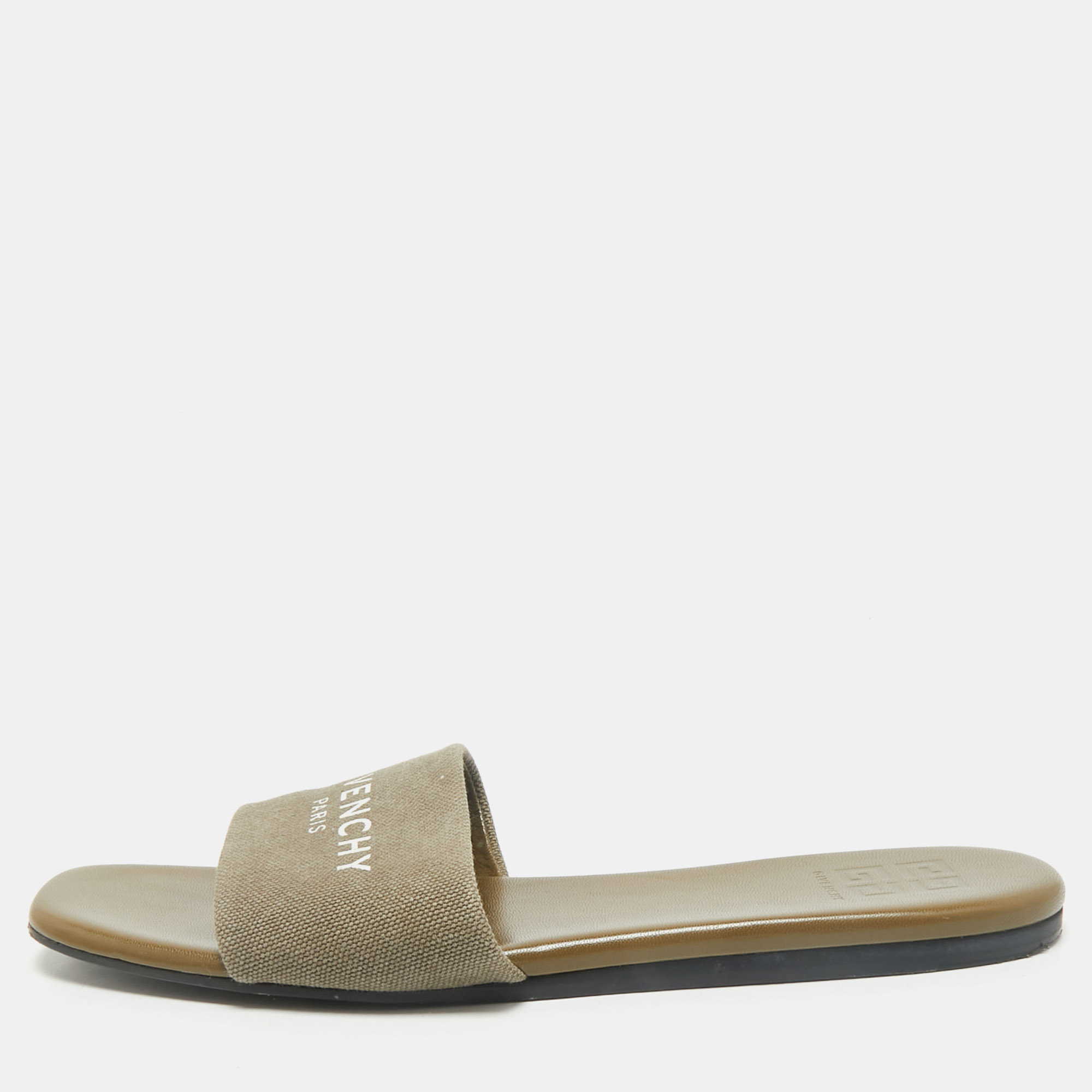 

Givenchy Green Canvas 4G Flat Slides Size