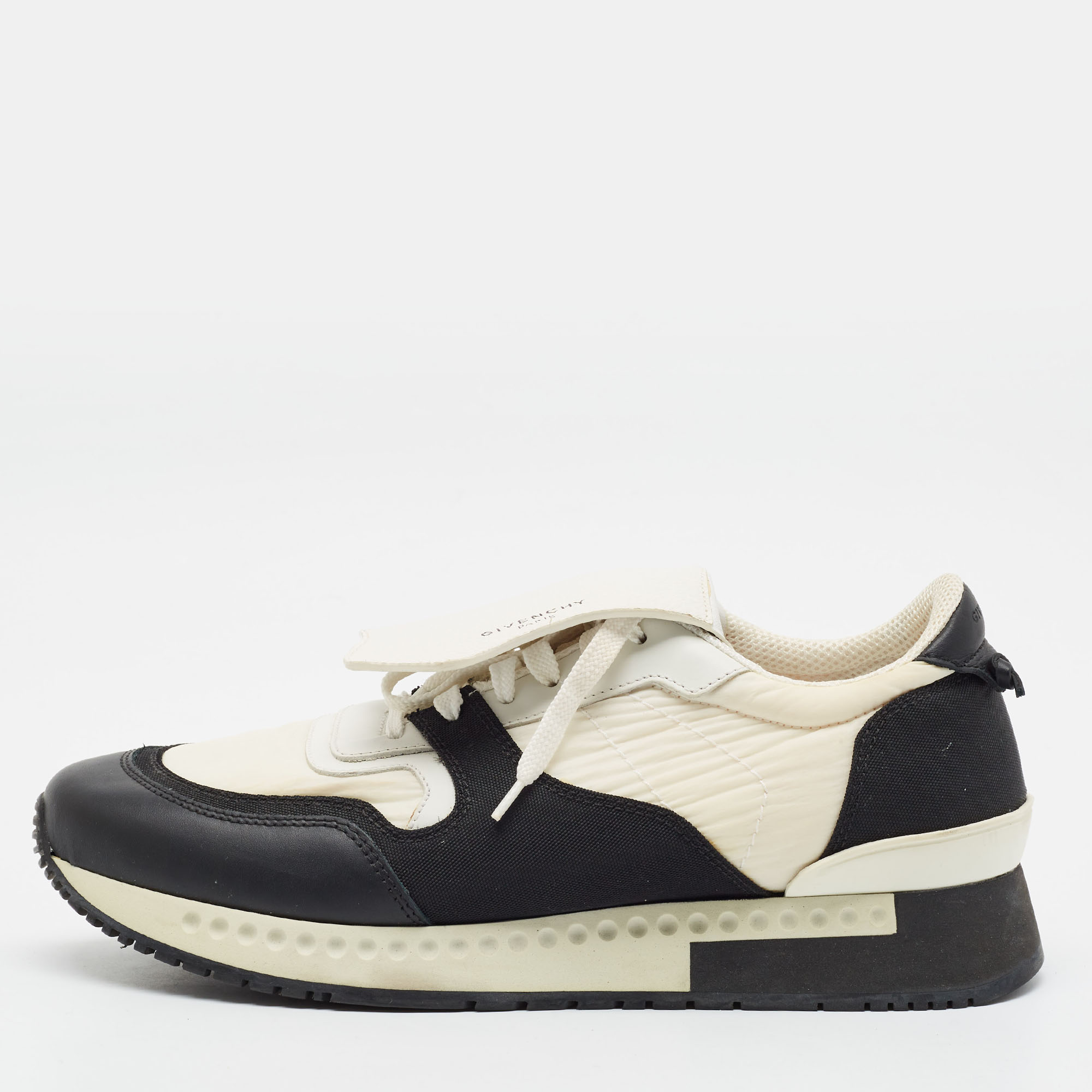 Pre-owned Givenchy Runner Size 40 Black/off White Leather And Nylon Lace Up Sneakers