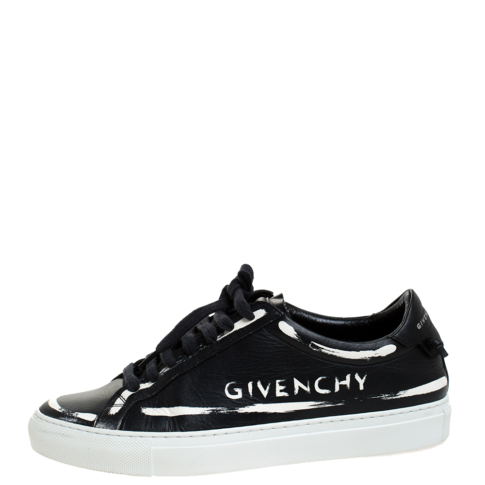 

Givenchy Black/White Leather Grafitti Low Top Sneakers Size