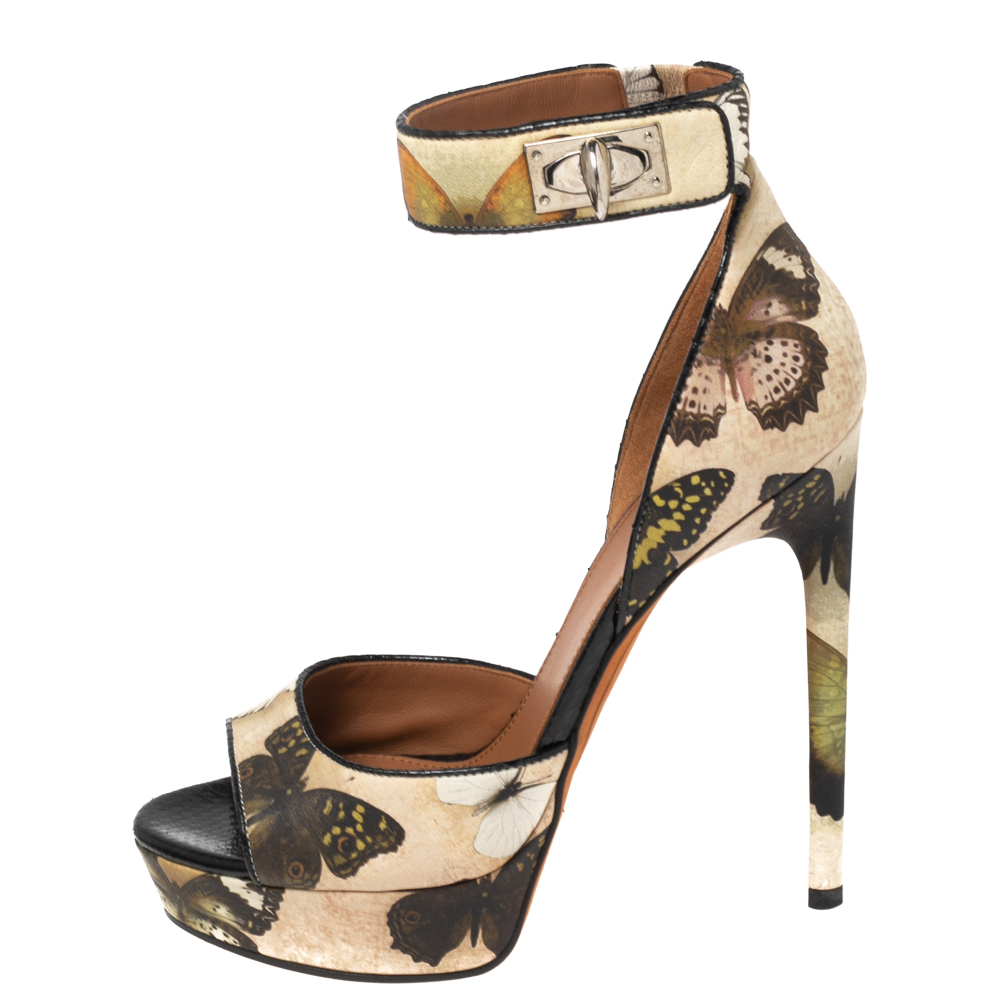 

Givenchy Beige Printed Leather Shark Tooth Lock Ankle-Strap Platform Sandals Size