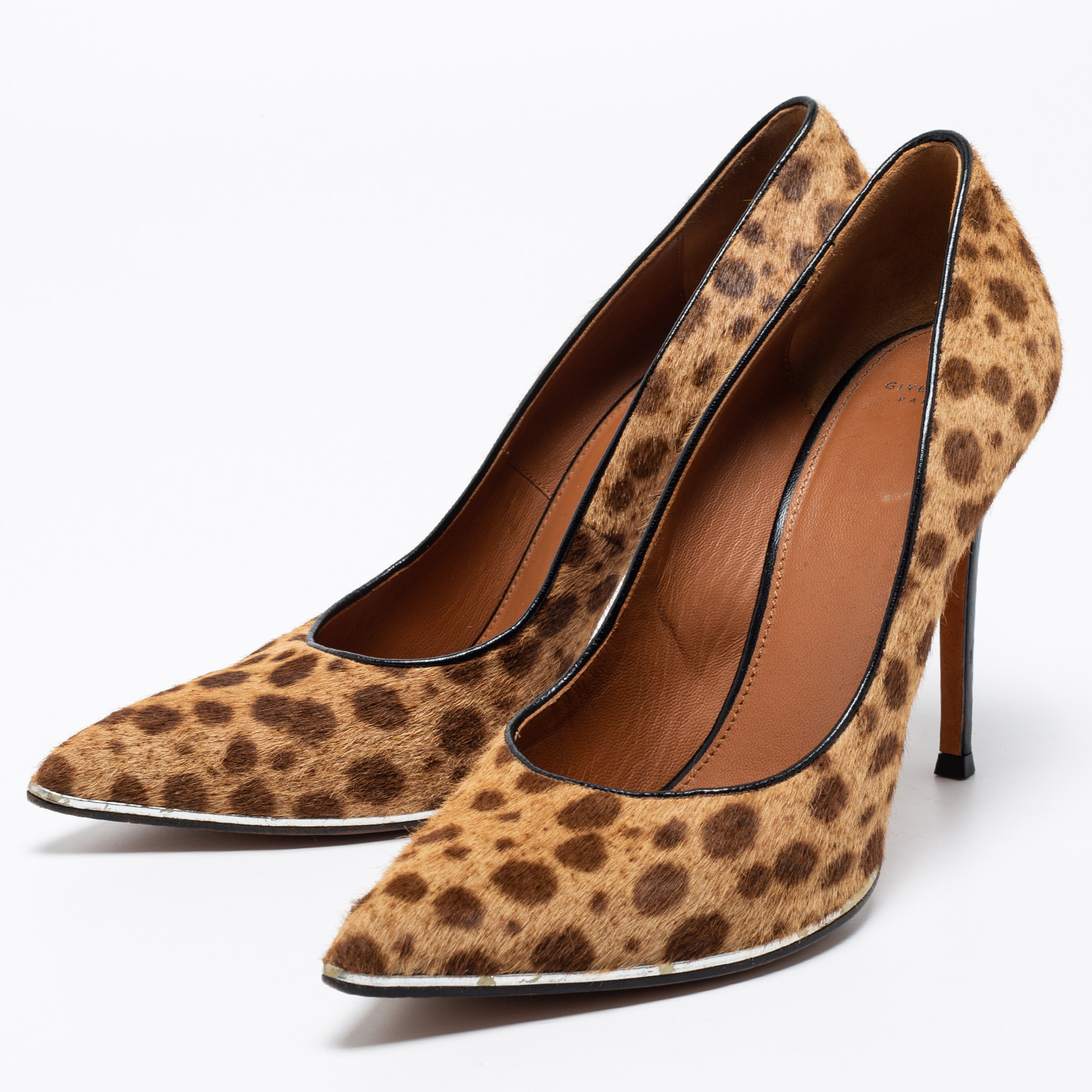 

Givenchy Beige/Brown Leopard Print Calf Hair Pumps Size