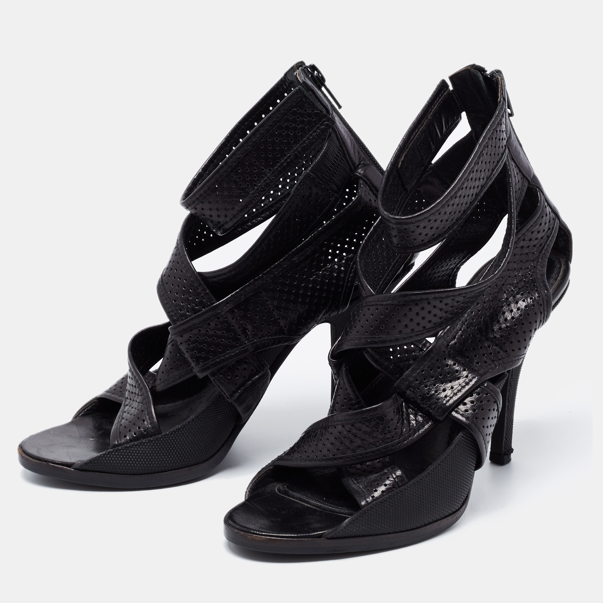 

Givenchy Black Leather Ankle-Strap Sandals Size