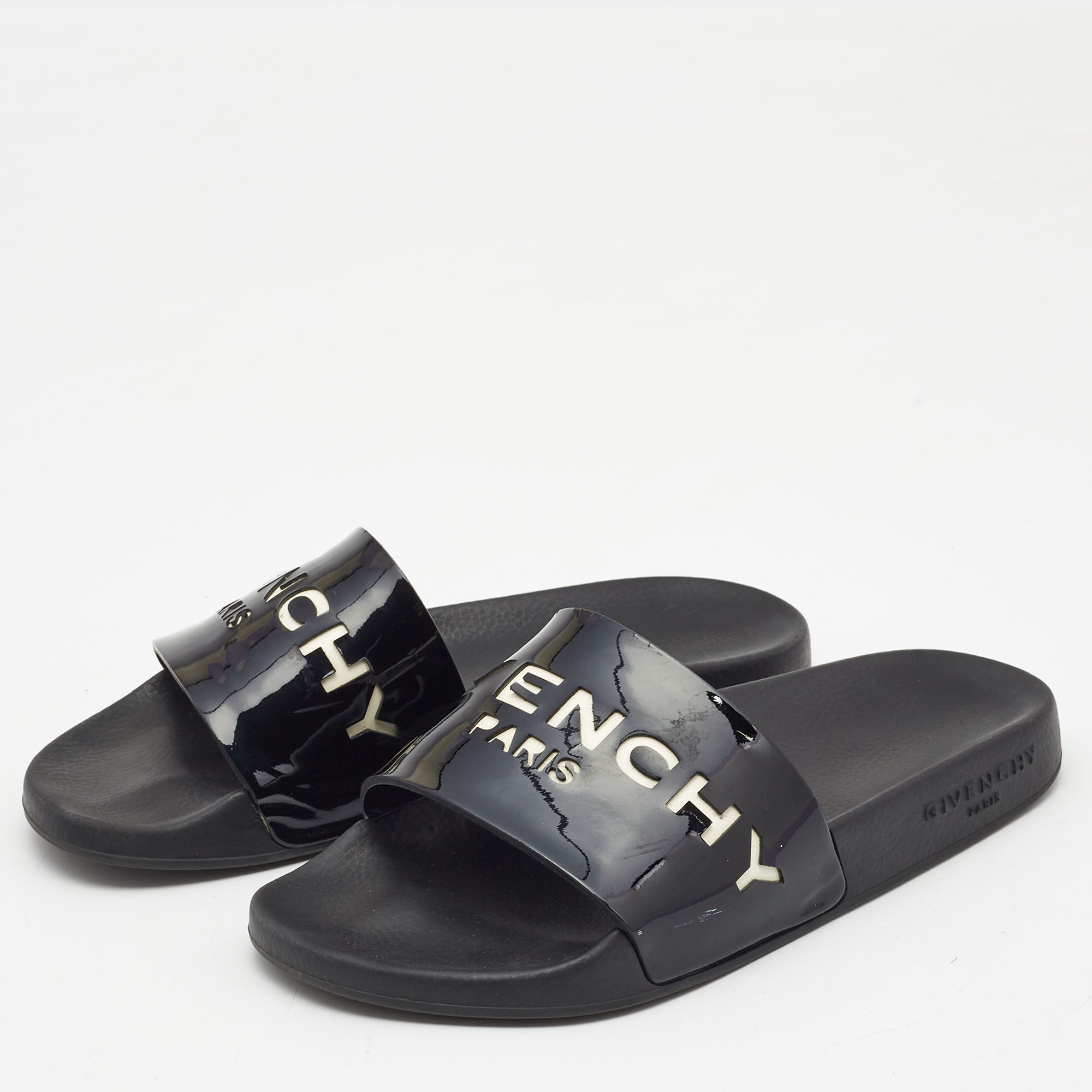 

Givenchy Black Patent Leather Logo Cut Out Slides Size