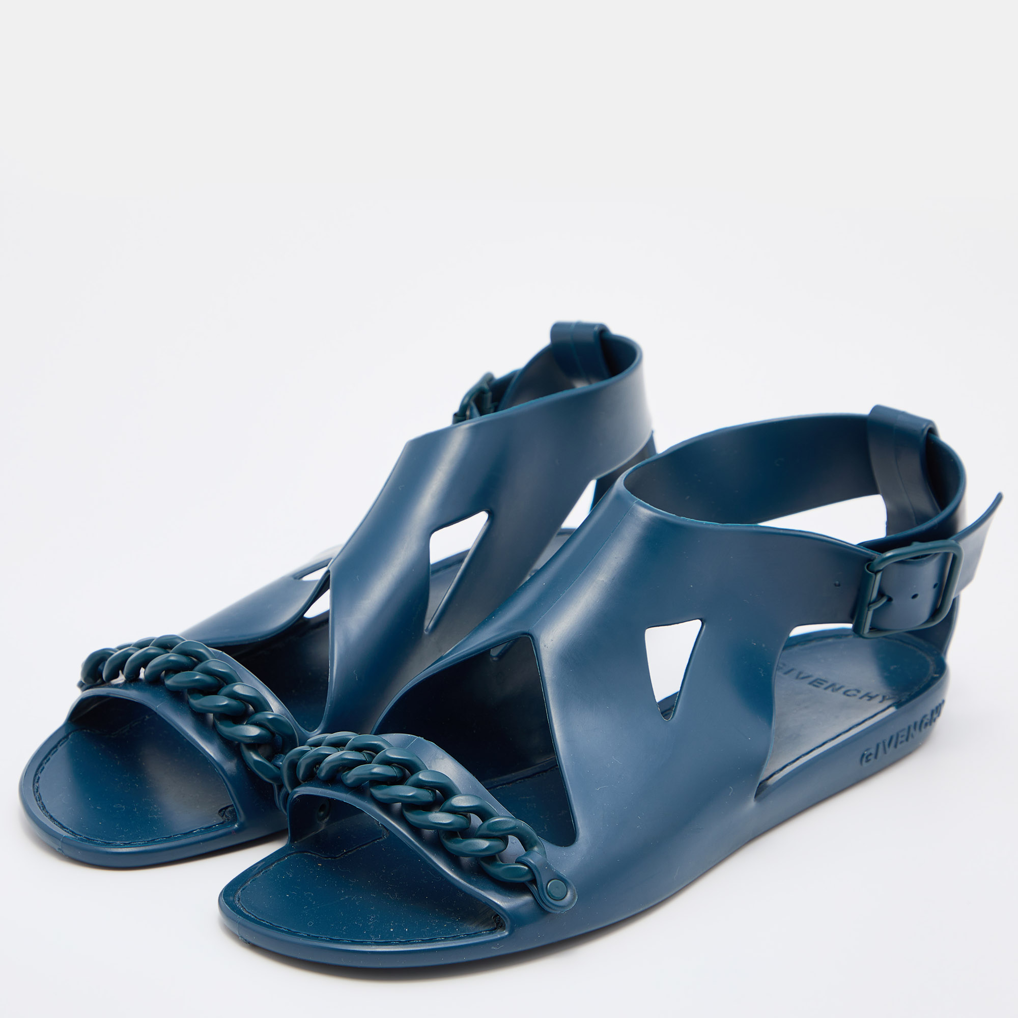 

Givenchy Blue Jelly Gladiator Chain Detail Flat Sandals Size