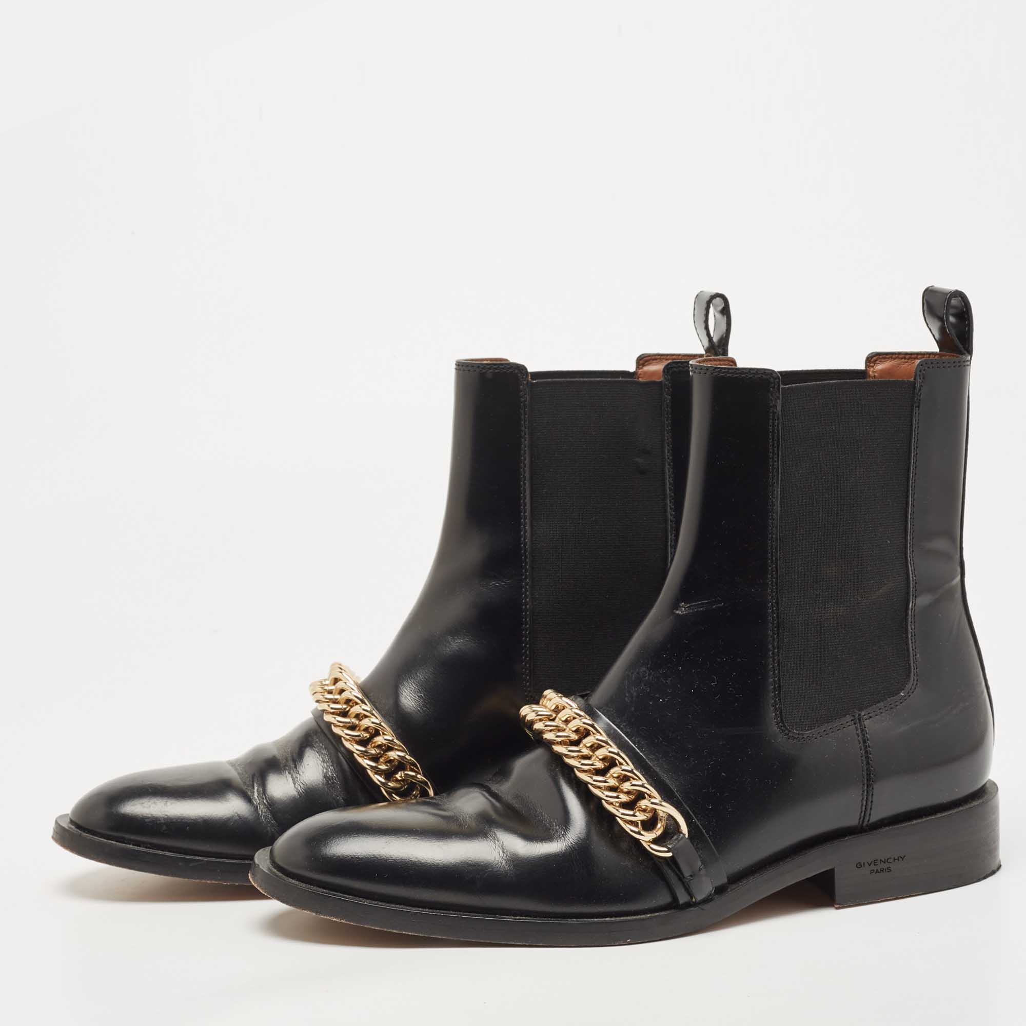 

Givenchy Black Leather Chain Detail Chelsea Boots Size