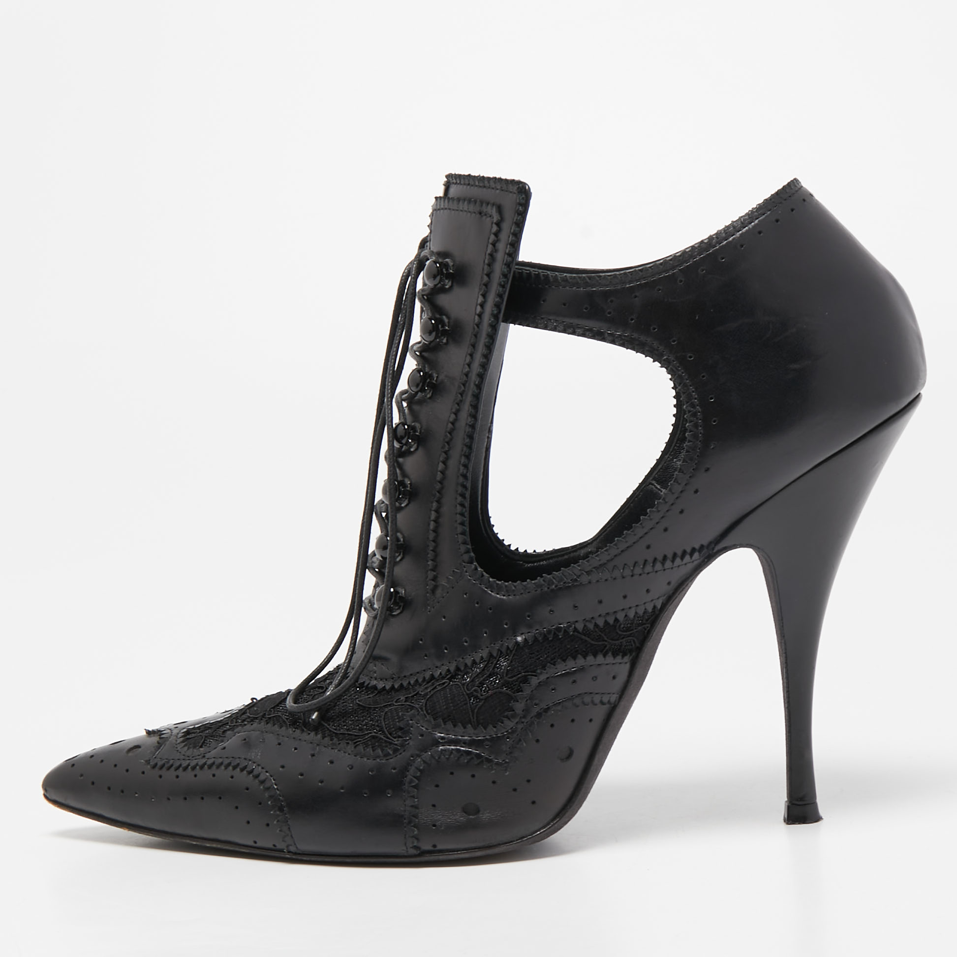 

Givenchy Black Leather and Lace Pointed Toe Ankle Booties Size