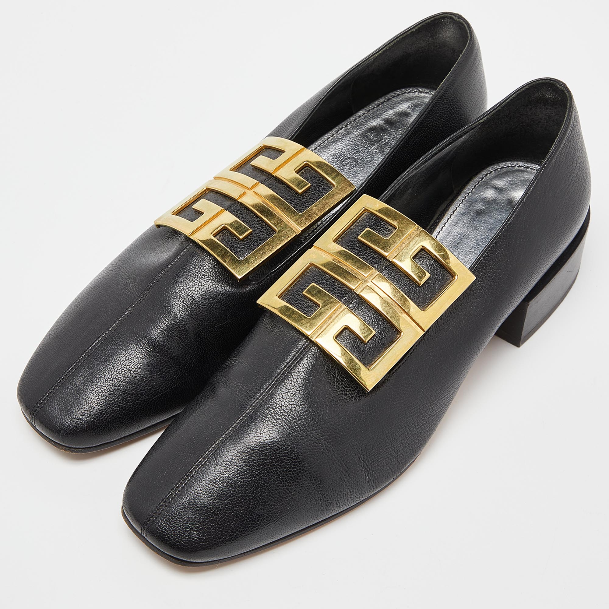 

Givenchy Black Leather 4G Logo Buckle Loafers Size