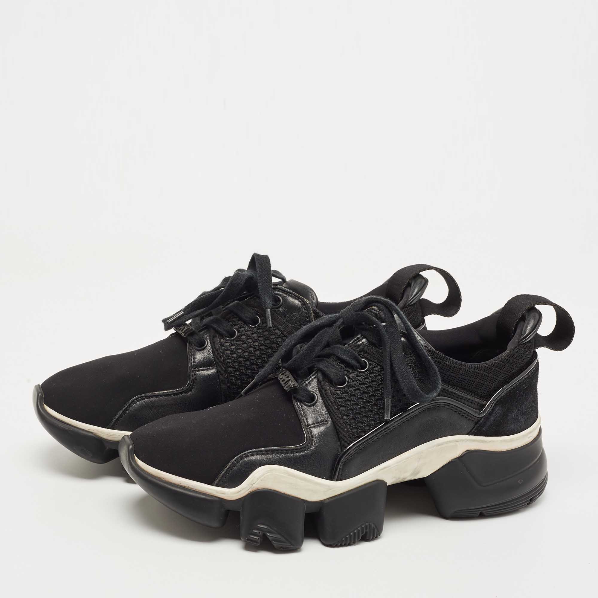 

Givenchy Black Leather And Fabric Lace Up Sneakers Size