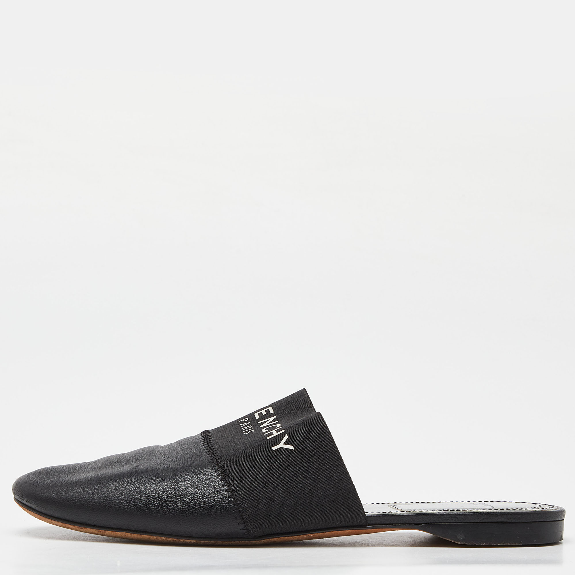 

Givenchy Black Leather Bedford Flat Mules Size