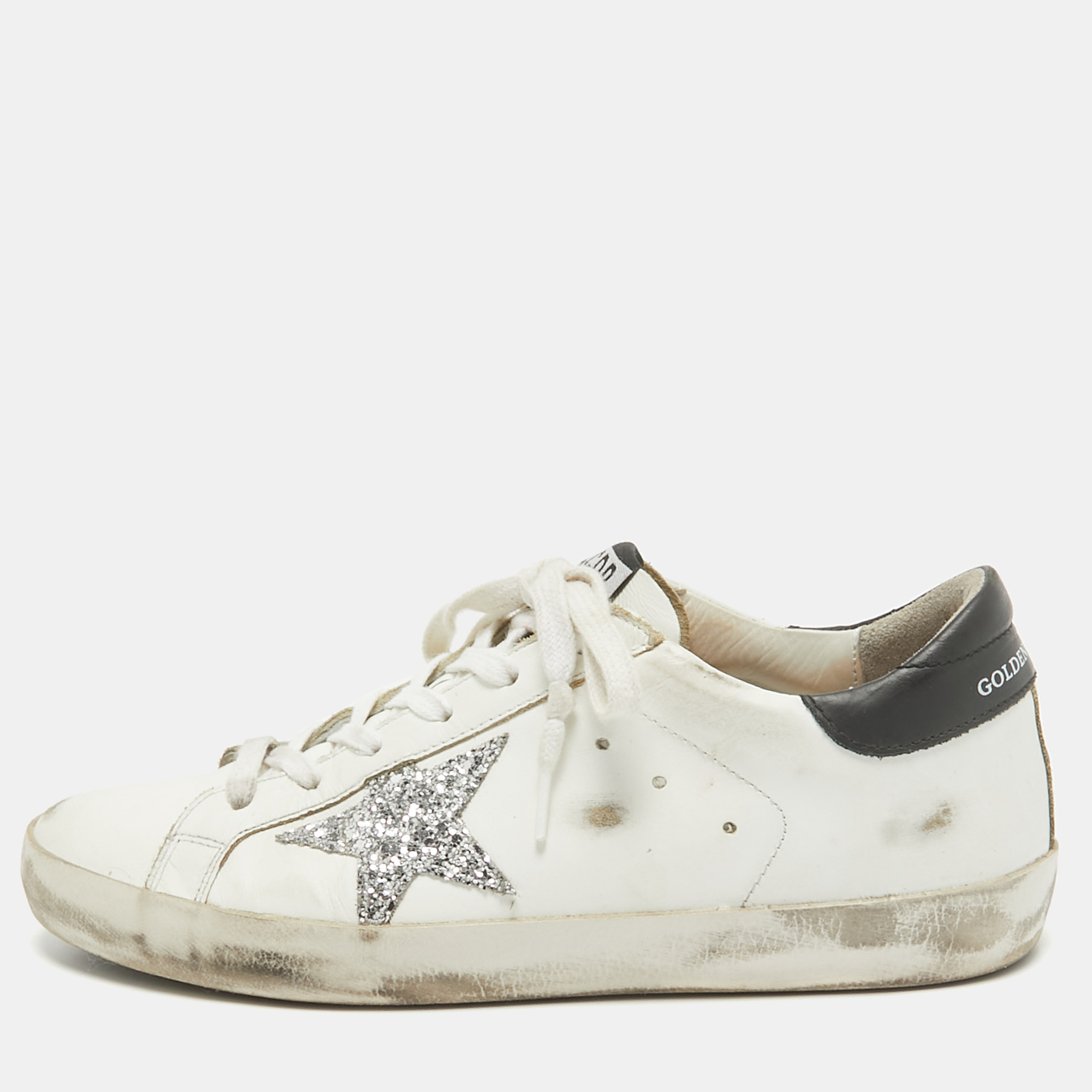 

Golden Goose White Leather Superstar Lace Up Sneakers Size