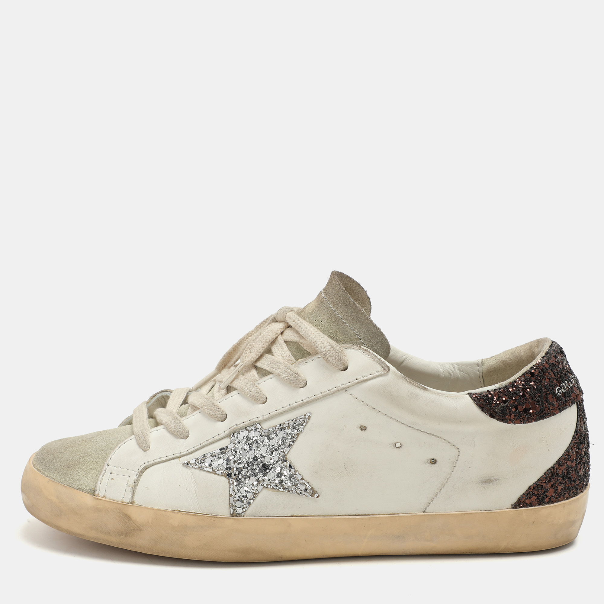 

Golden Goose White Leather Superstar Low Top Sneakers Size