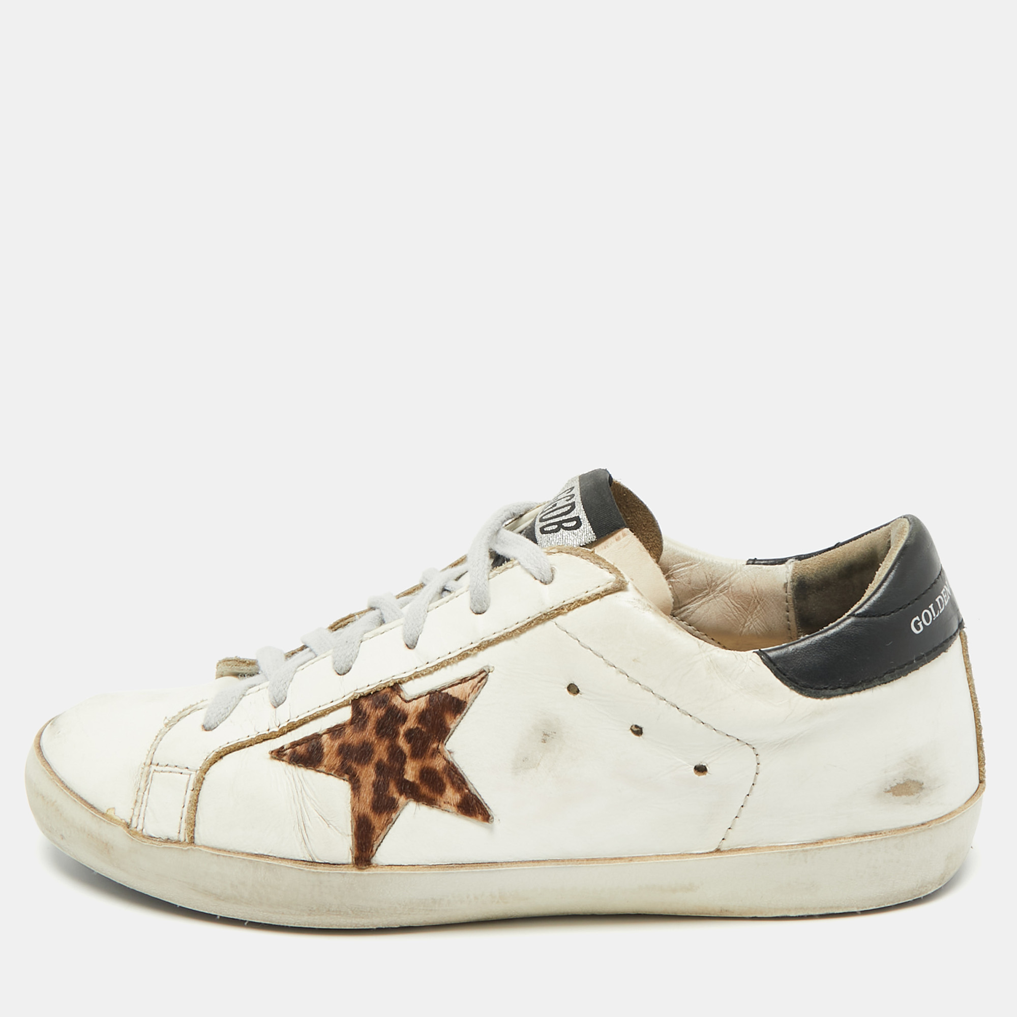 

Golden Goose White Leather Superstar Lace Up Sneakers Size