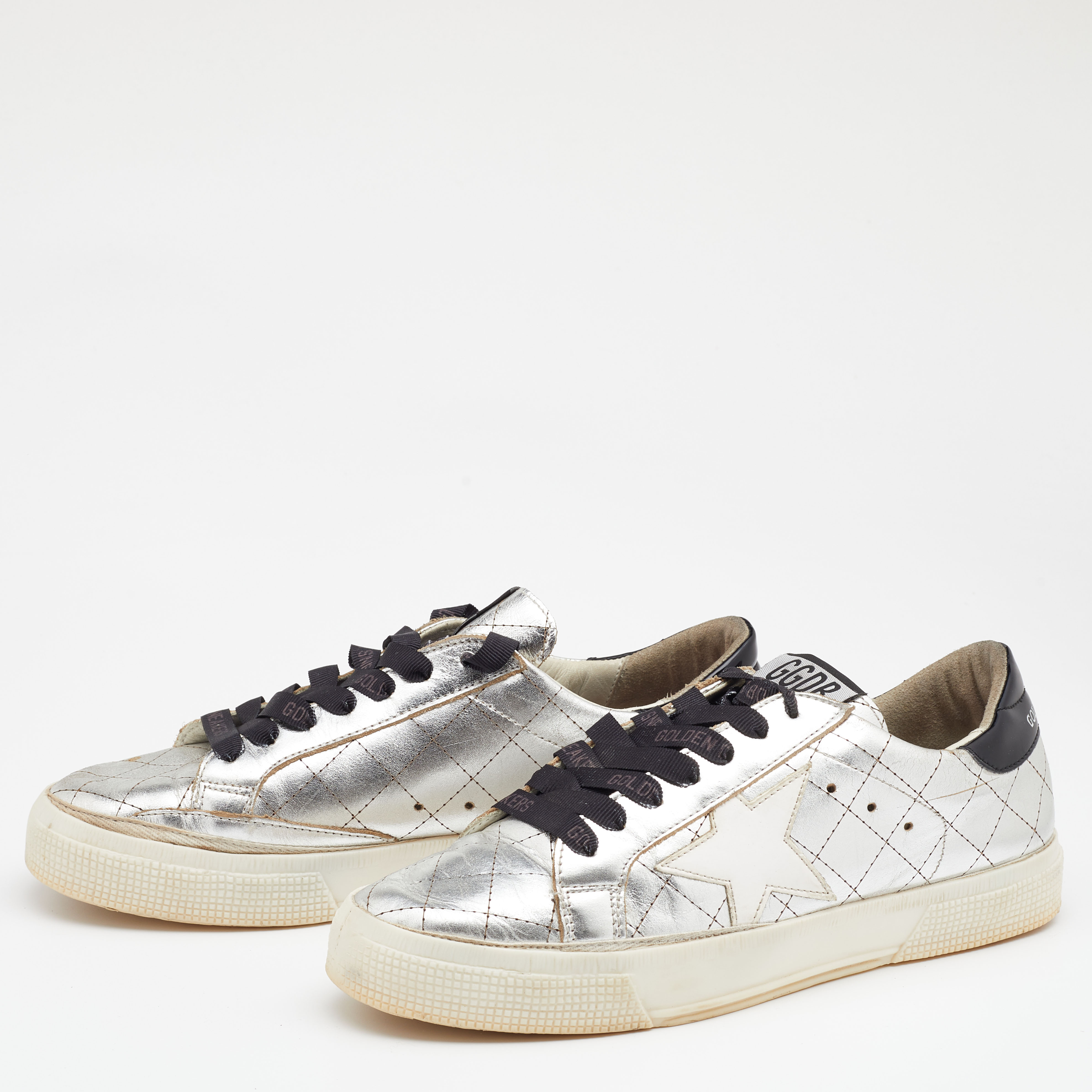 

Golden Goose Silver Quilted Leather Lace Up Sneakers Size