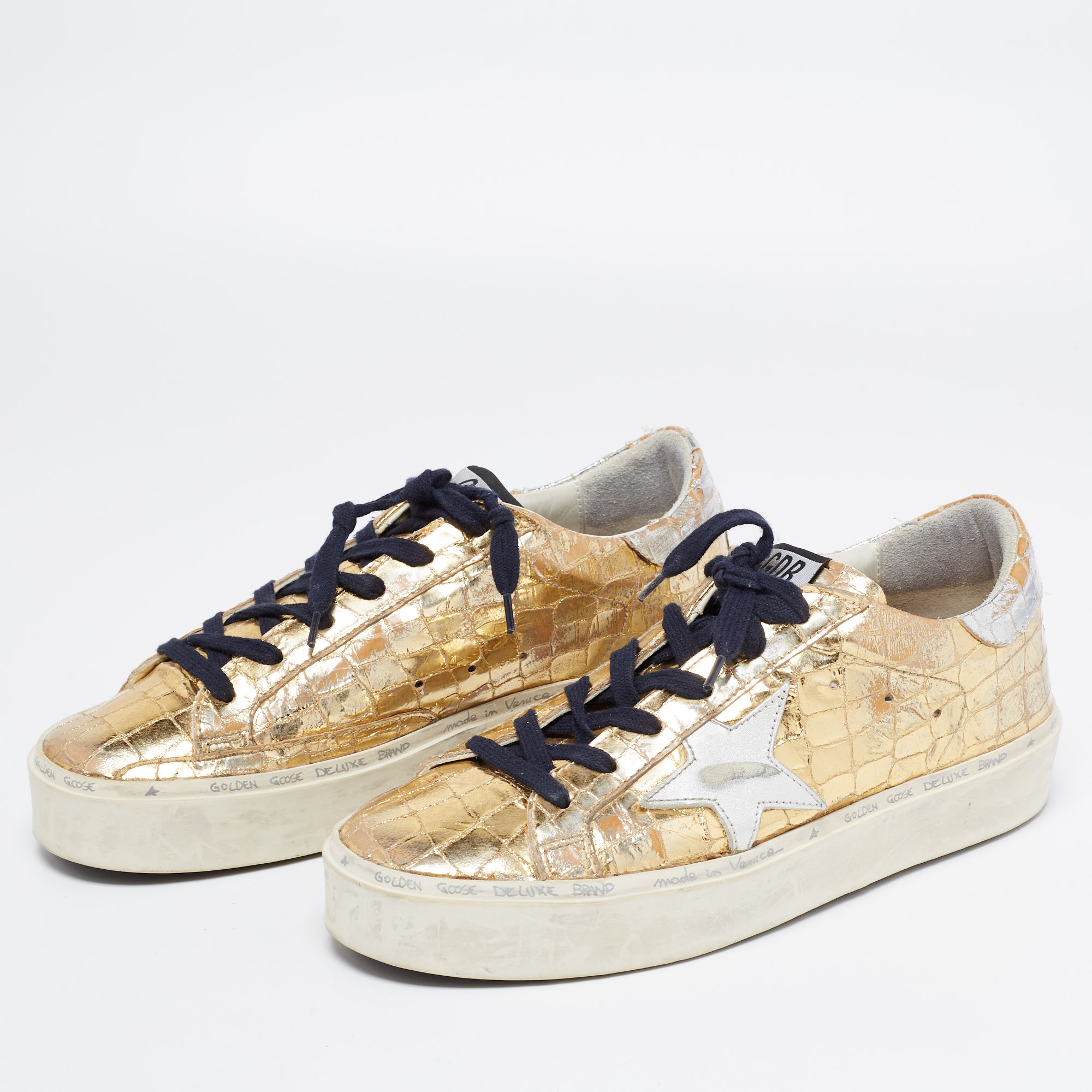 

Golden Goose Gold Croc Embossed Leather Superstar Low-Top Sneakers Size