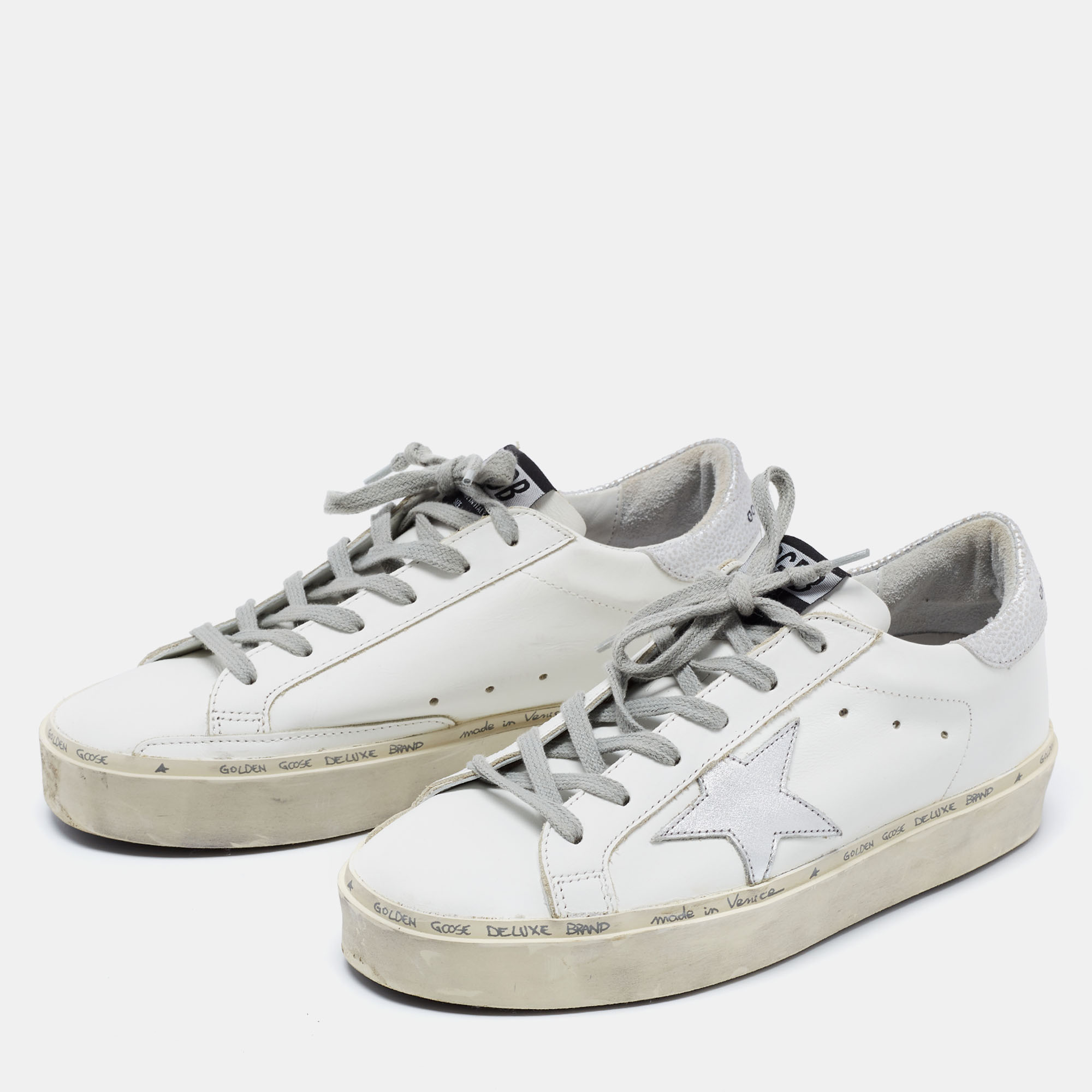 

Golden Goose White Leather Superstar Low Top Sneakers Size