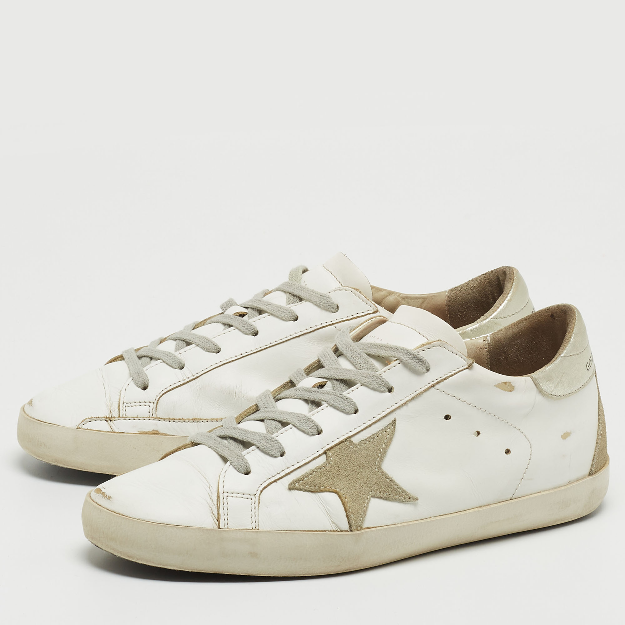 

Golden Goose White Leather Superstar Low Top Sneakers Size