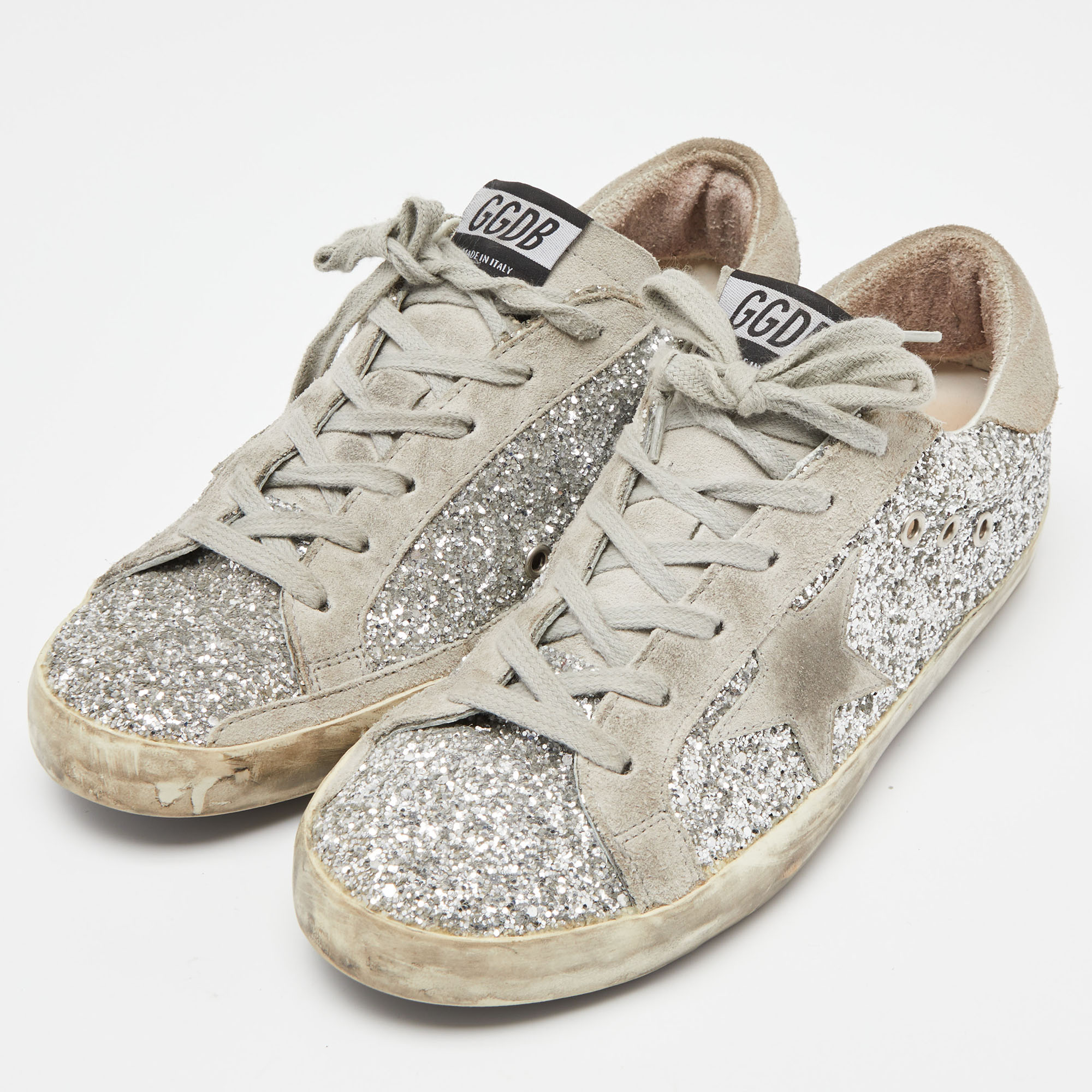 

Golden Goose Grey/Silver Suede and Glitter Superstar Sneakers Size
