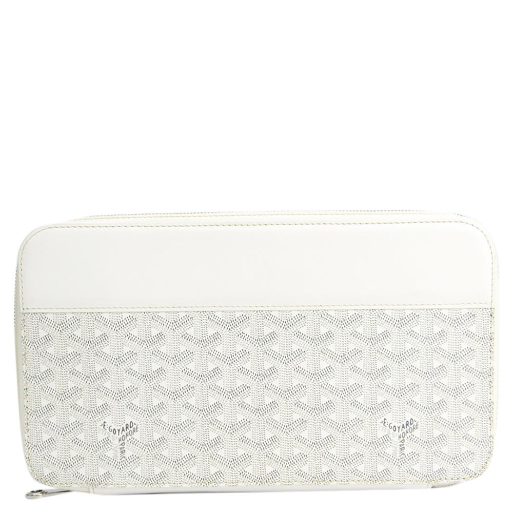 Click to view more detailed imagery on our partner's website Pre-owned Goyard White Coated Canvas Opera Wallet