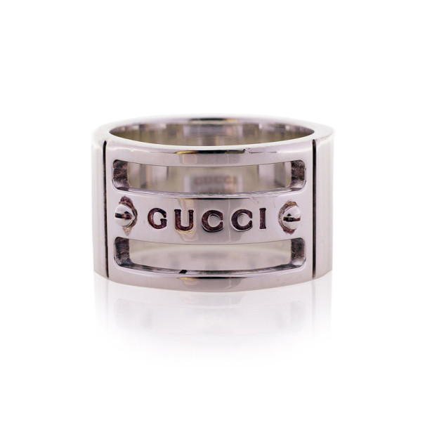 Pre Owned Gucci Silver Band Cutout Ring Size 53