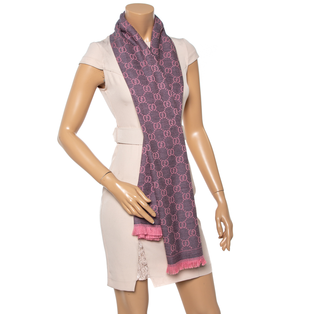 

Gucci Pink & Grey GG Jacquard Wool Scarf