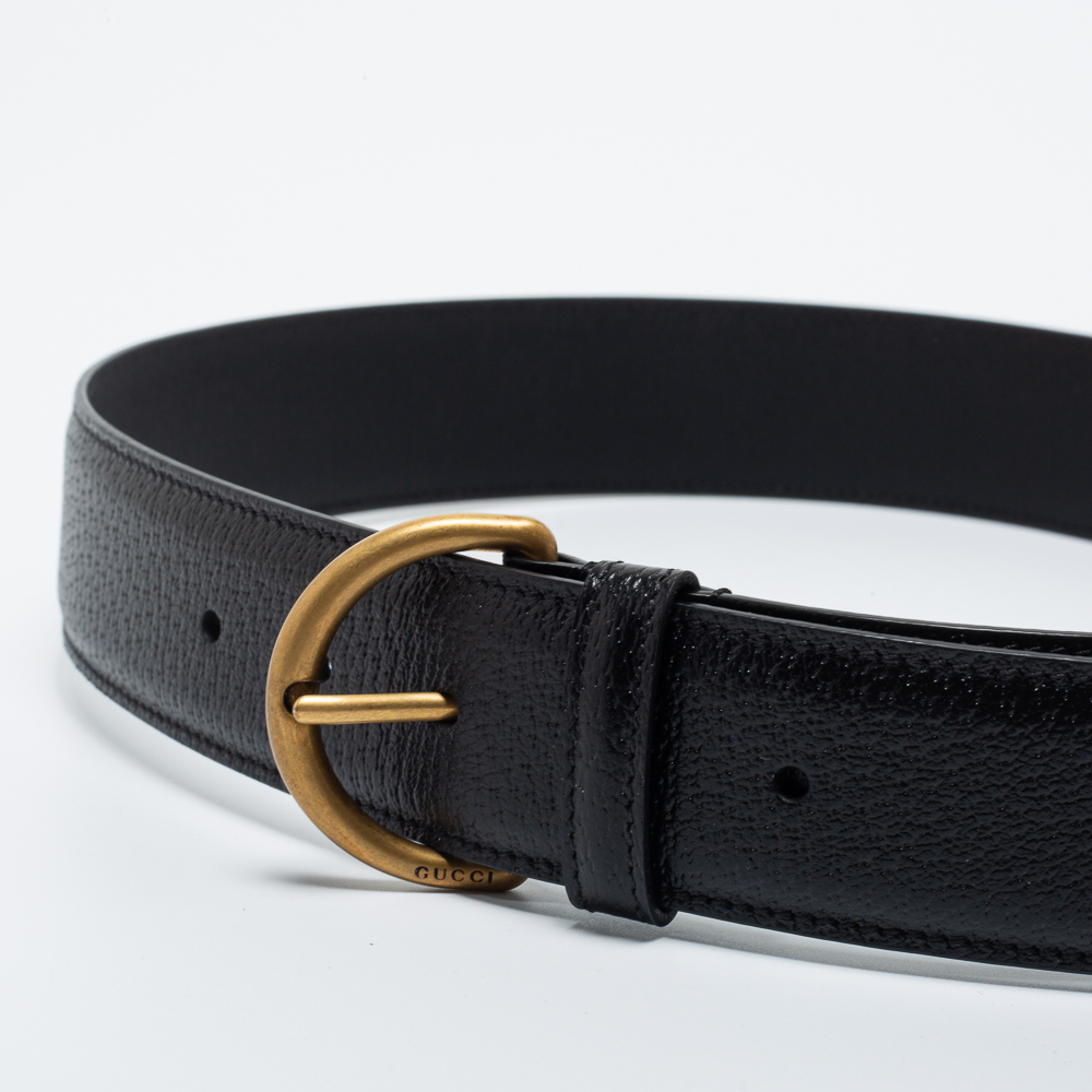 

Gucci Black Leather Buckle Belt