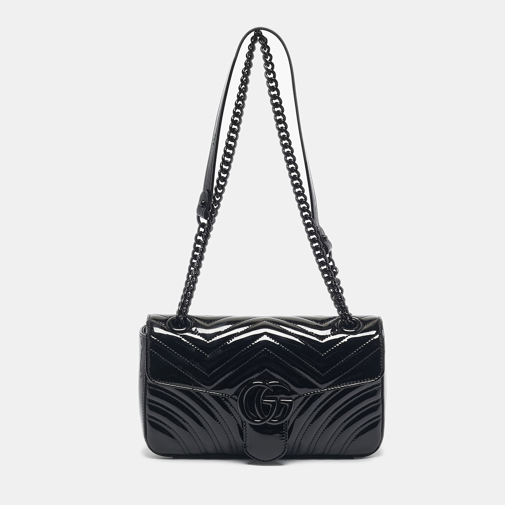 

Gucci Black Matelassé Patent Leather Medium GG Marmont Shoulder Bag