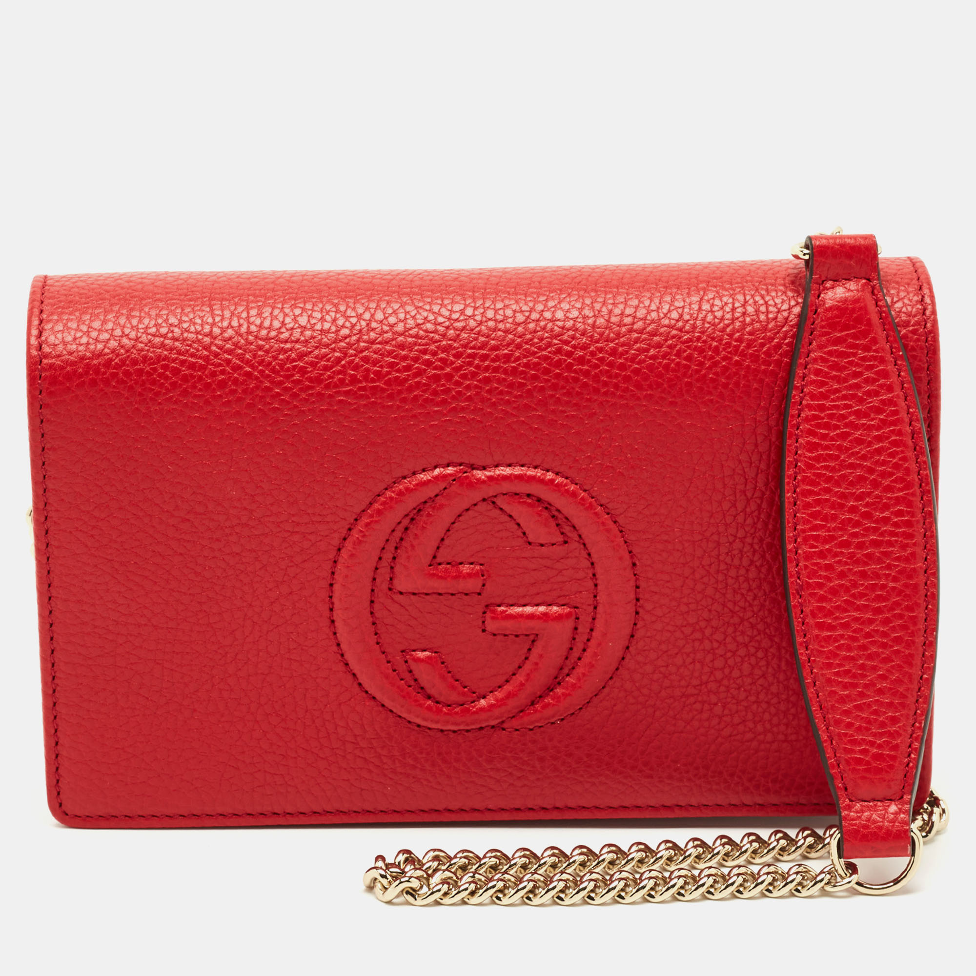 Pre-owned Gucci Red Pebbled Leather Soho Wallet On Chain