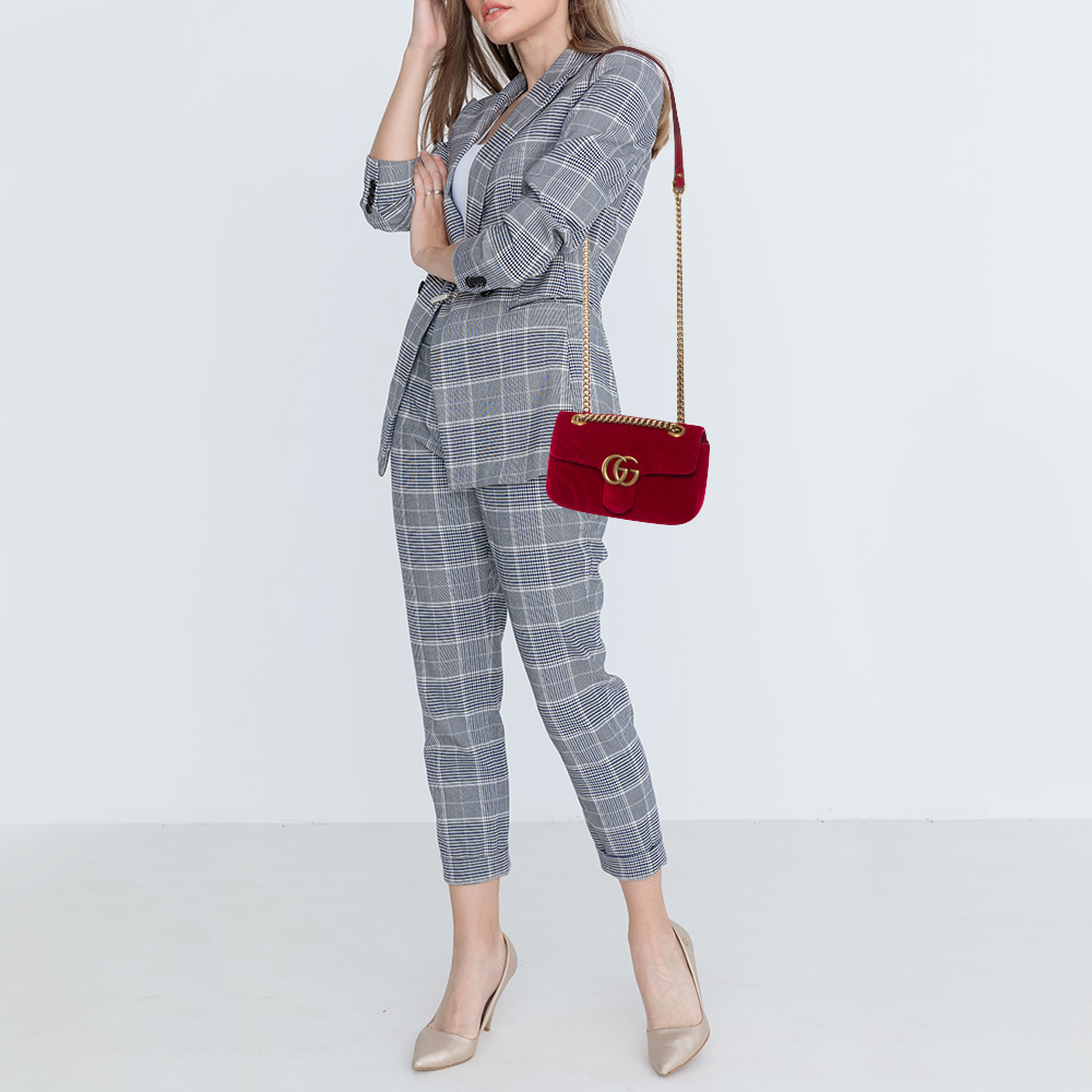 

Gucci Red Matelasse Velvet Mini GG Marmont Shoulder Bag