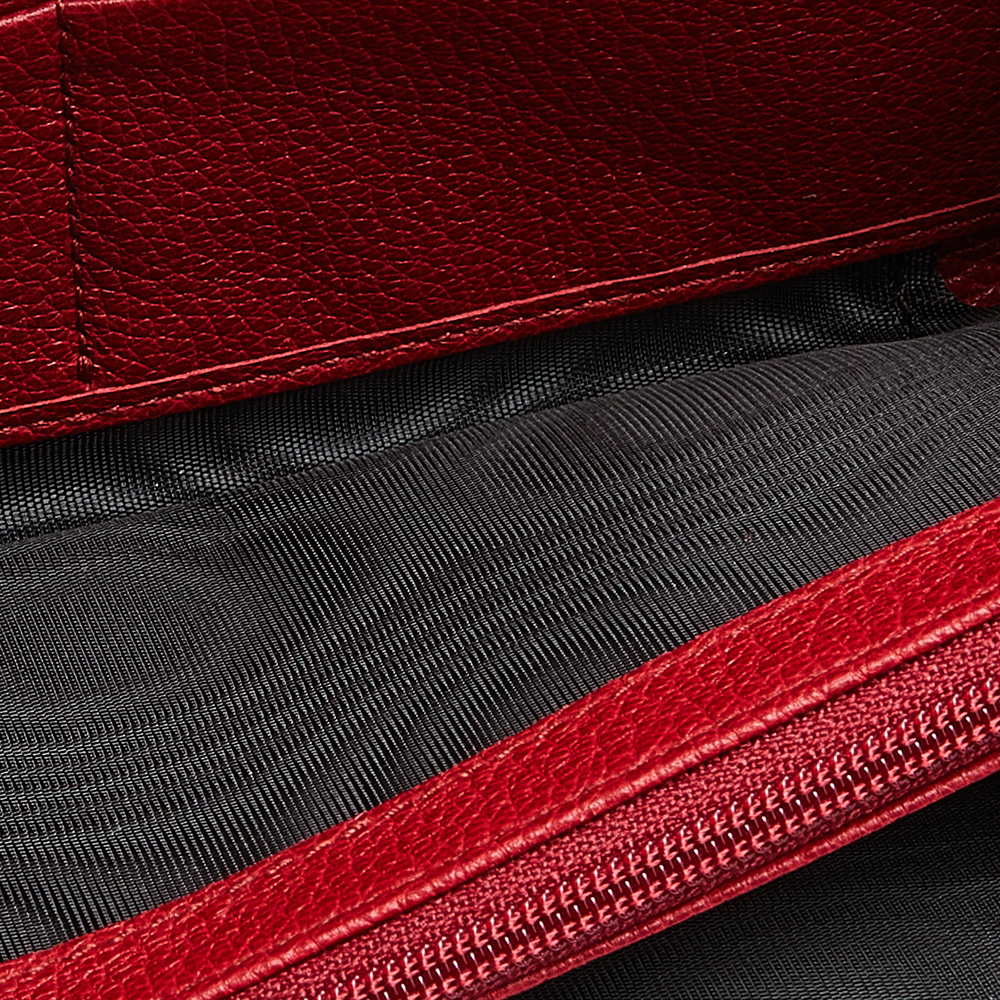 

Gucci Red Leather Logo Print Zip Around Wallet