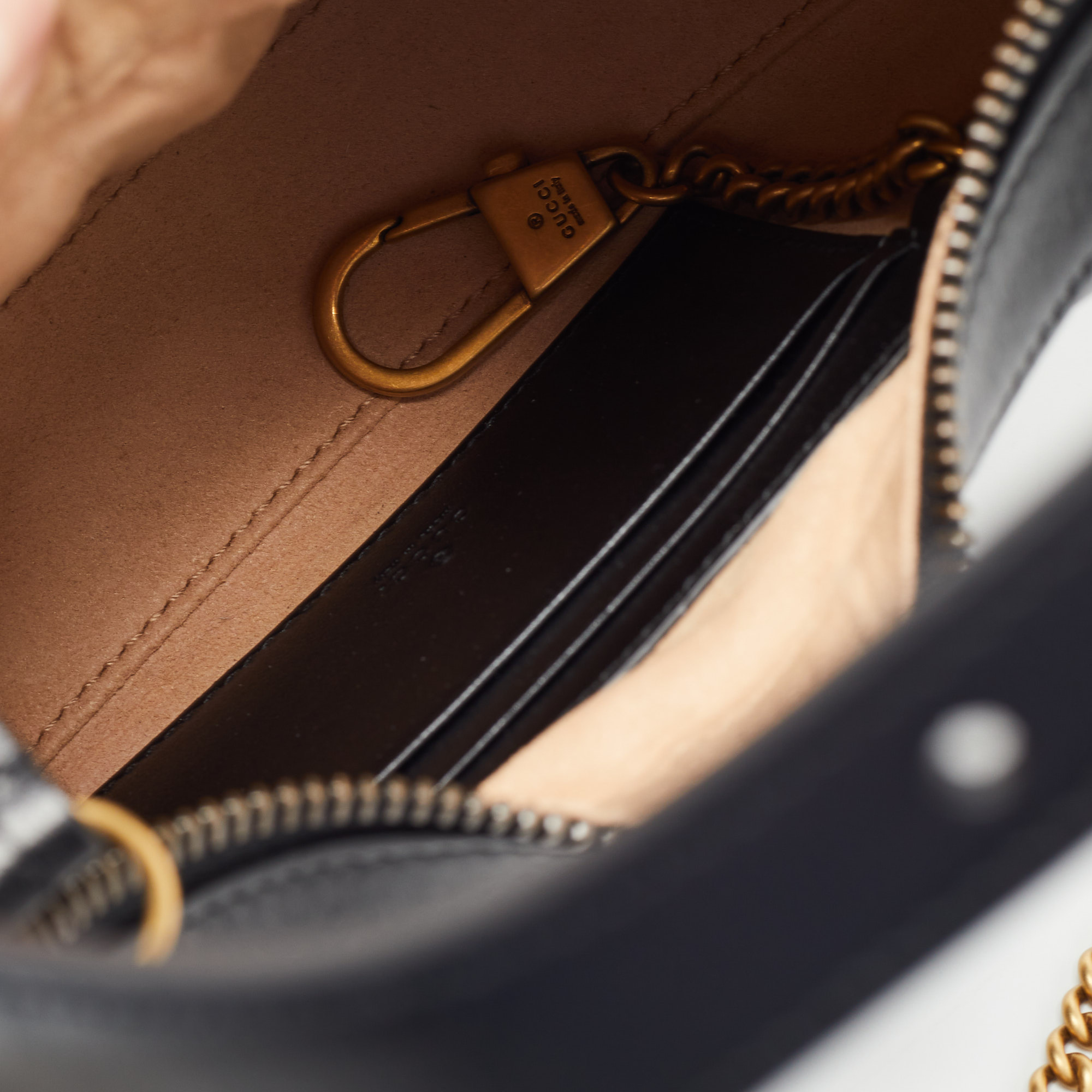 Leather Handbag/ crossbody Marmont half-moon-shaped mini bag – LV PL