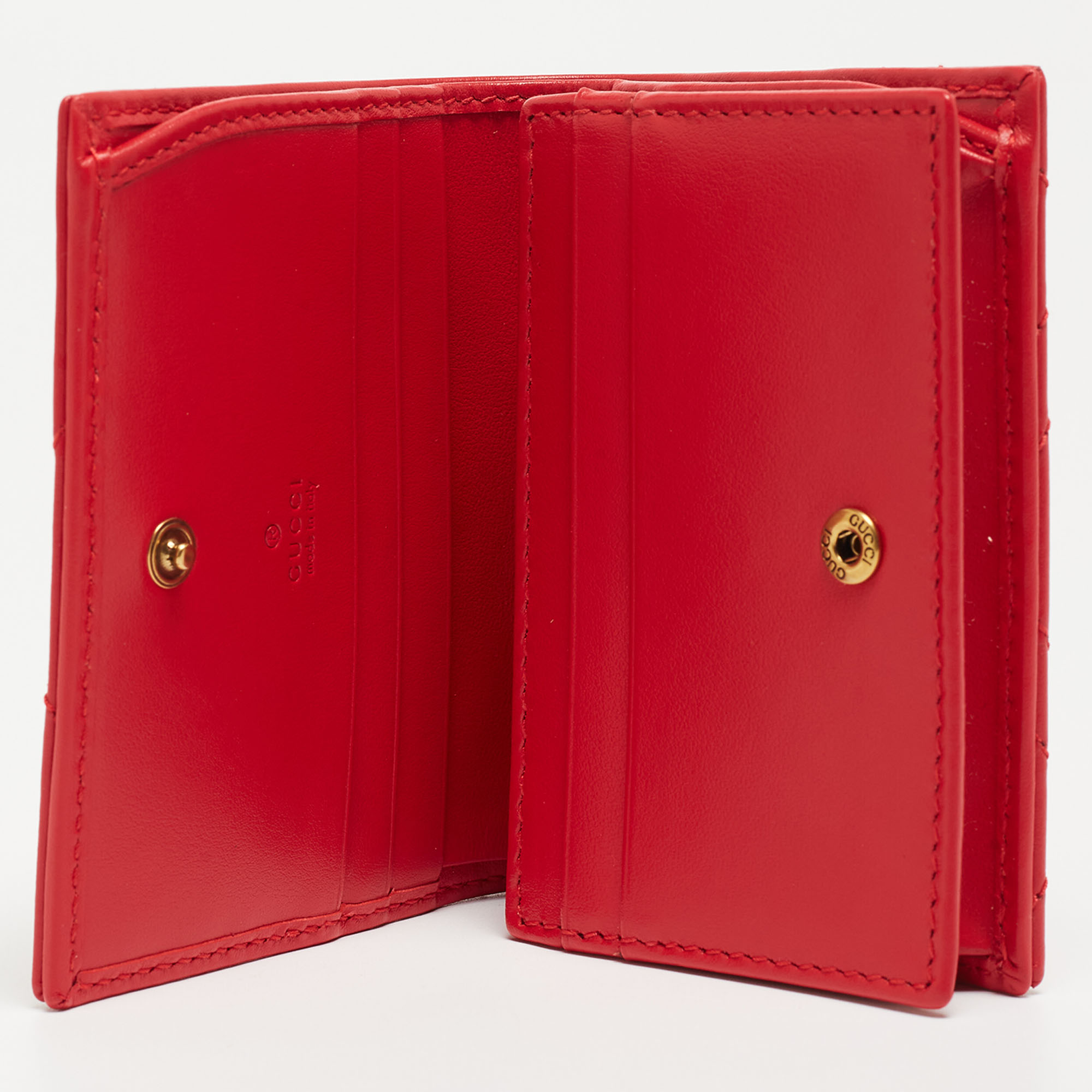 

Gucci Red Matelassé Leather GG Marmont Flap Card Case
