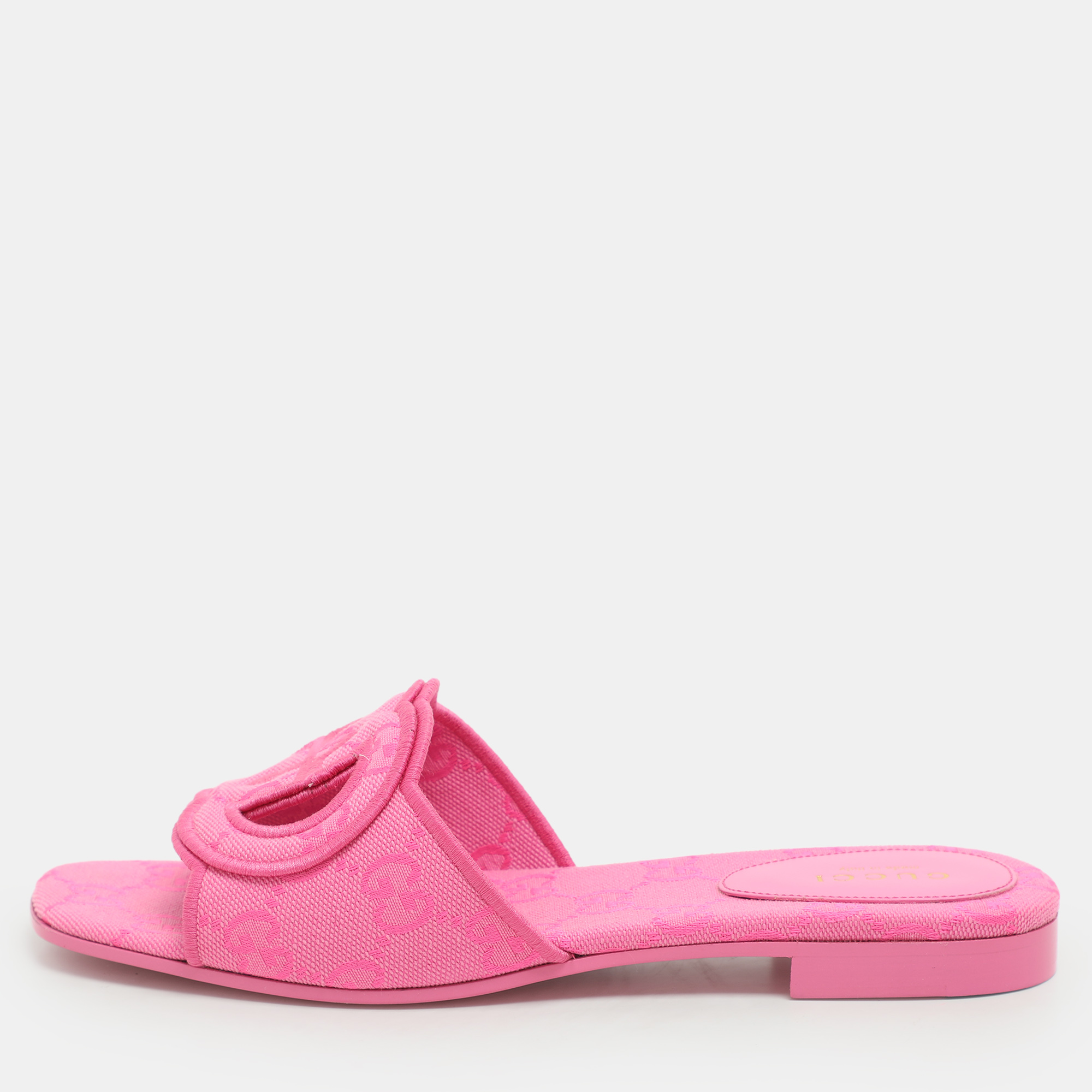 

Gucci Pink interlocking G Canvas Flat Slides Size