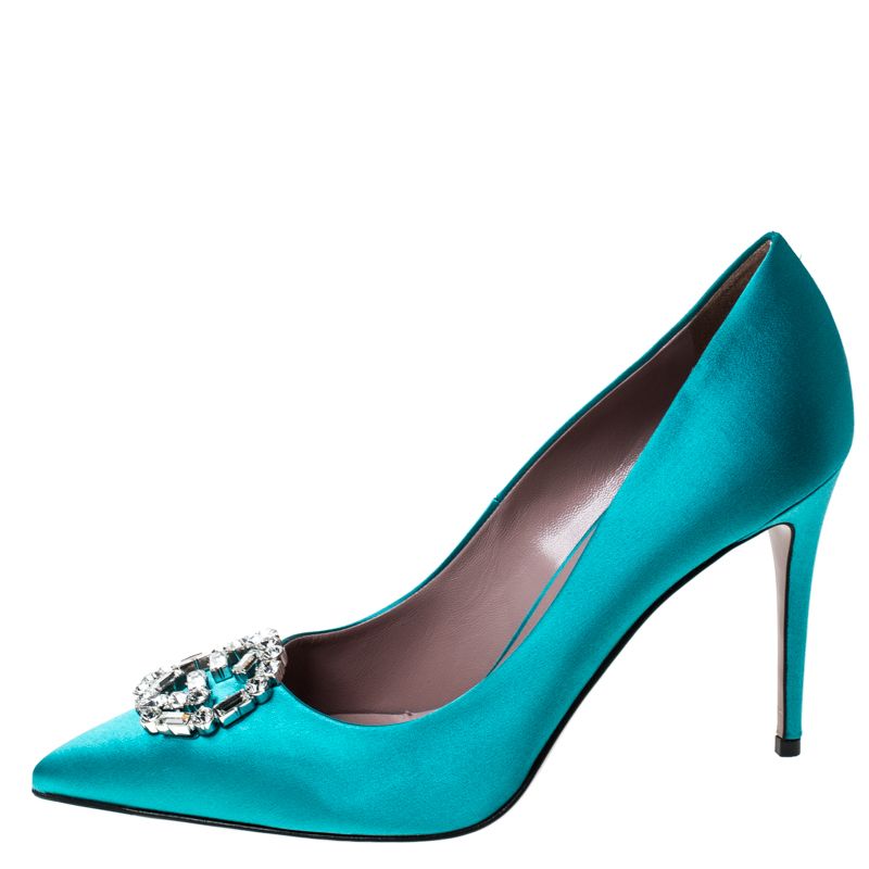 

Gucci Blue Satin Embellished Pointed Toe Pumps Size