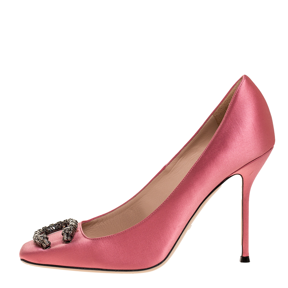 

Gucci Pink Satin Dionysus Buckle Square Toe Pumps Size