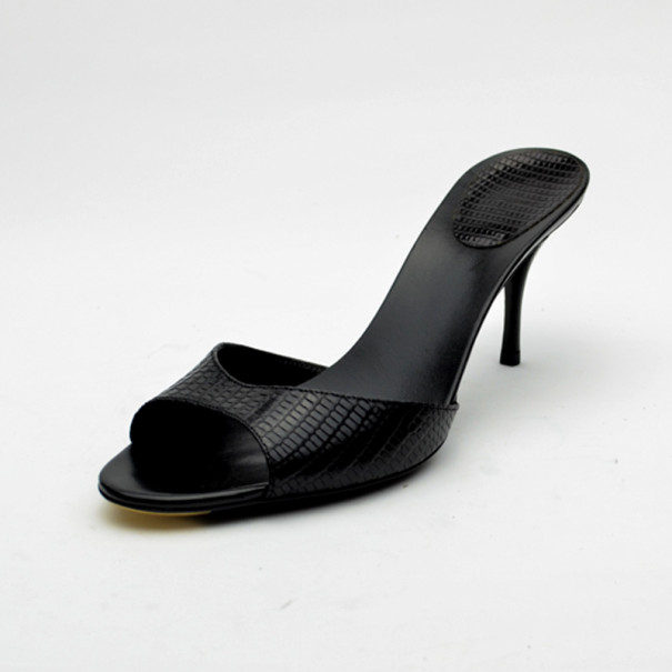 Pre Owned Gucci Black Leather Lizard Embossed Slides Size 40
