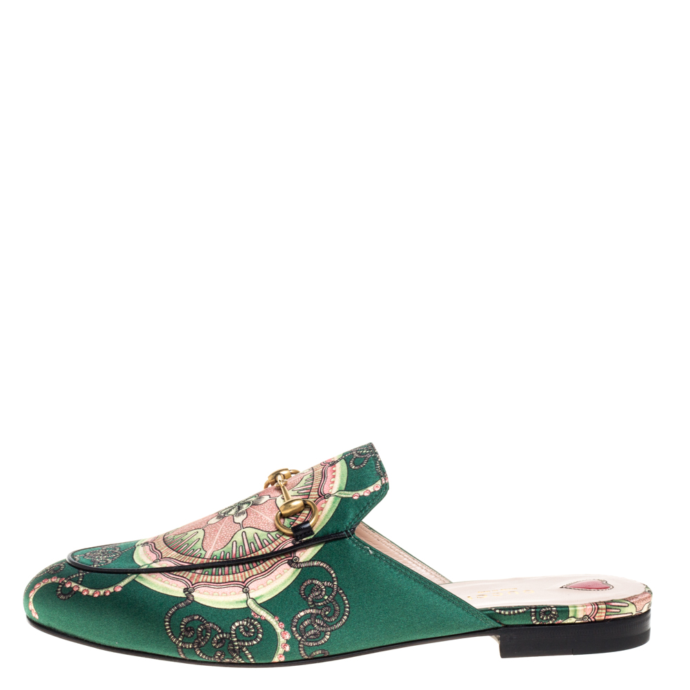 

Gucci Green Printed Satin Princetown Mules Size