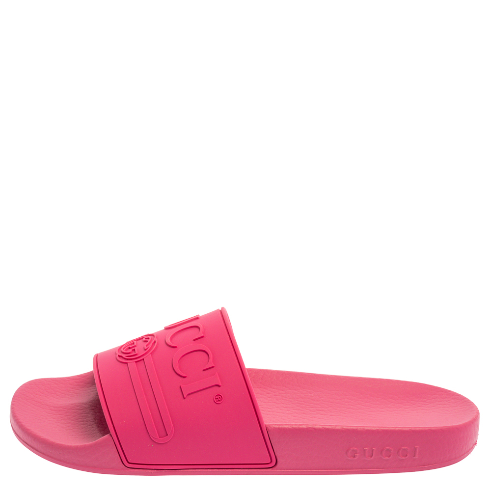 

Gucci Fuchsia Pink Rubber Pursuit Logo Embossed Pool Slides Size