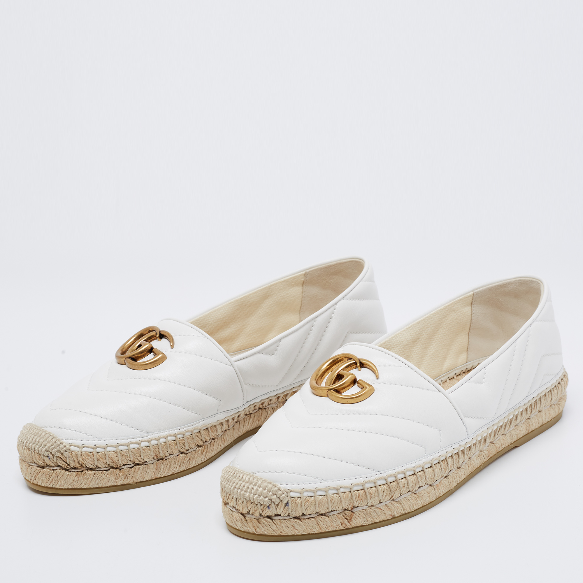 

Gucci Off White Leather GG Matelassé Espadrille Flats Size