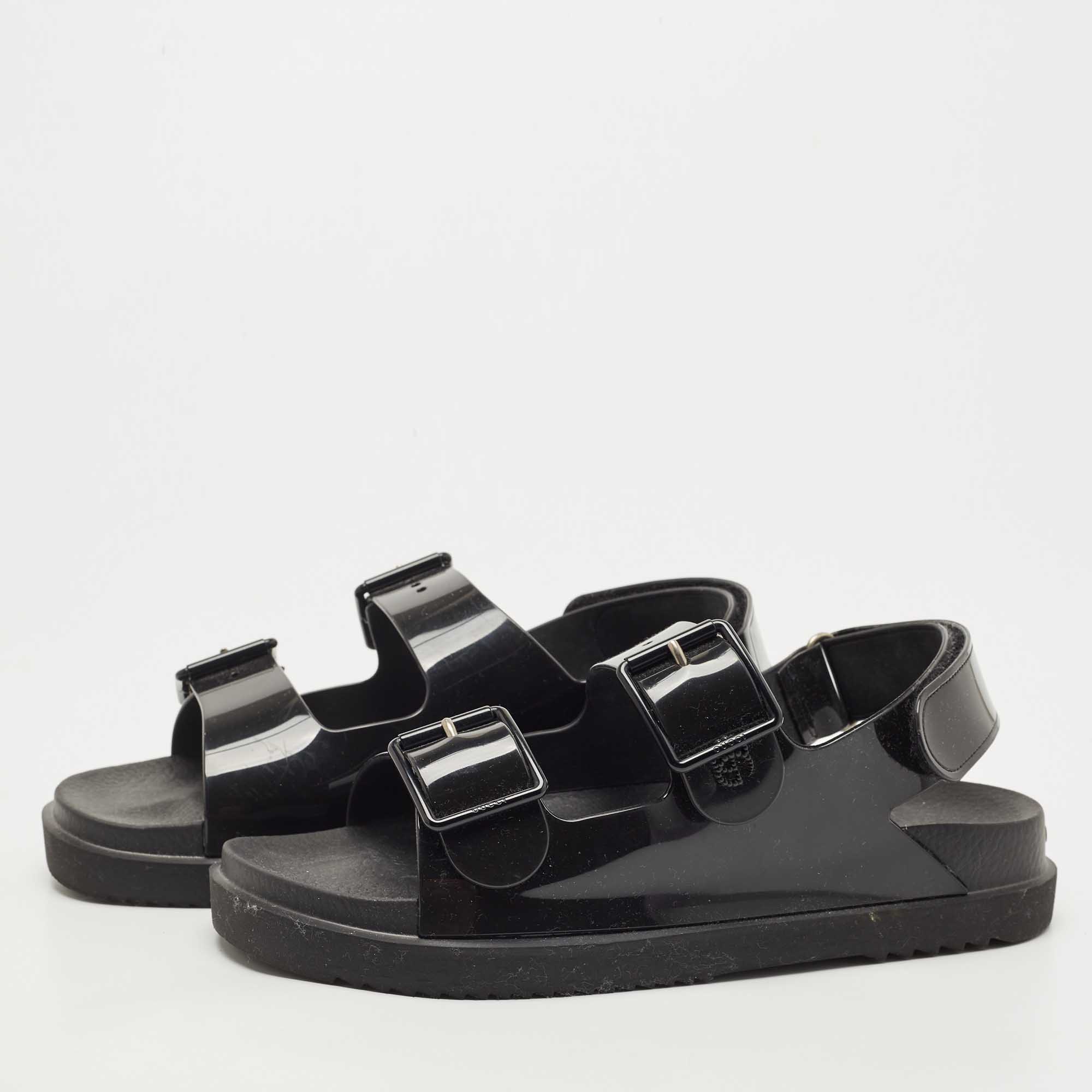 

Gucci Black Rubber Isla Slingback Sandals Size