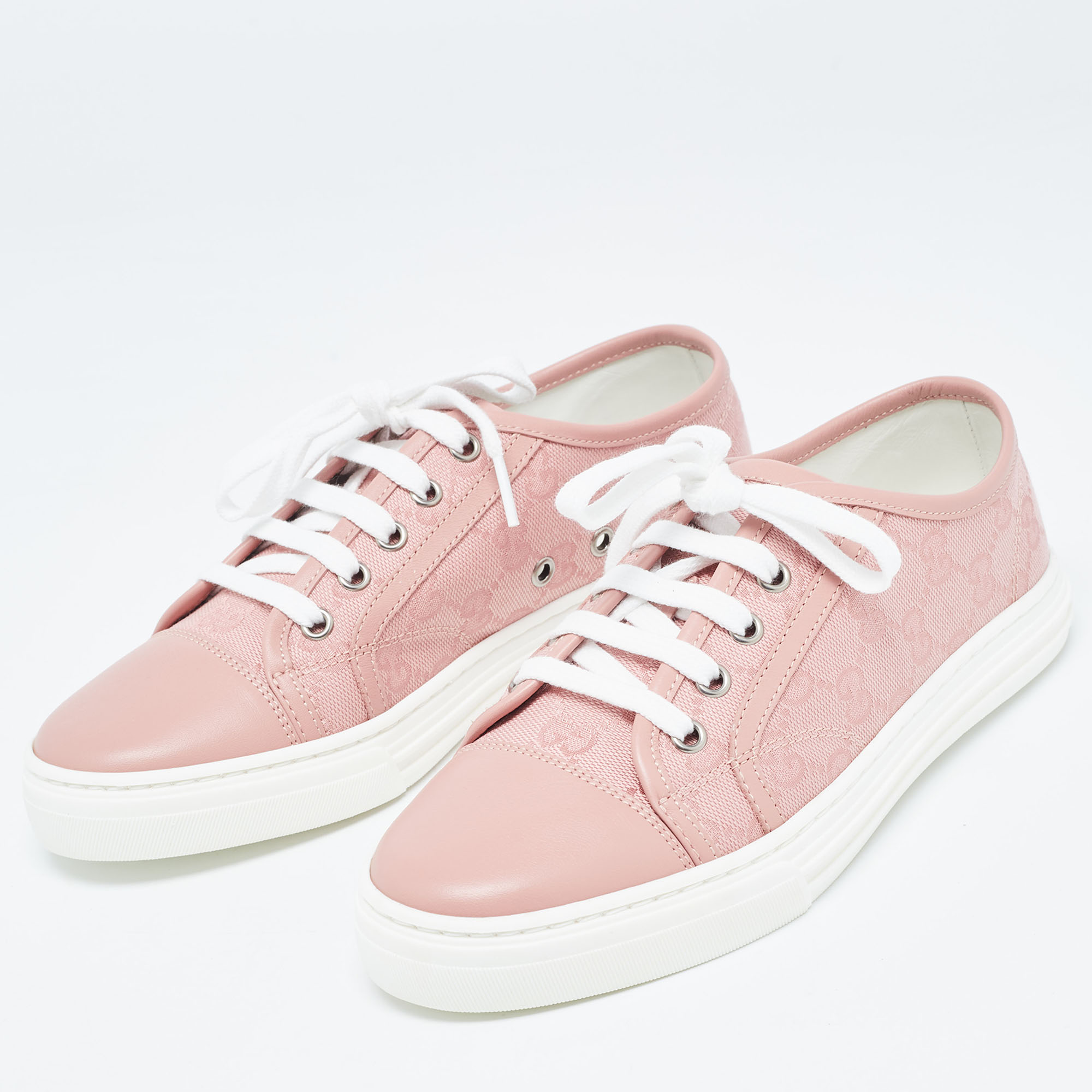 

Gucci Pink GG Canvas And Leather Low Top Sneakers Size